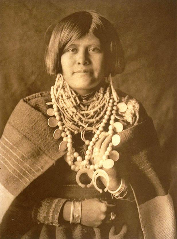 A Zuni Girl — Edward Sheriff Curtis