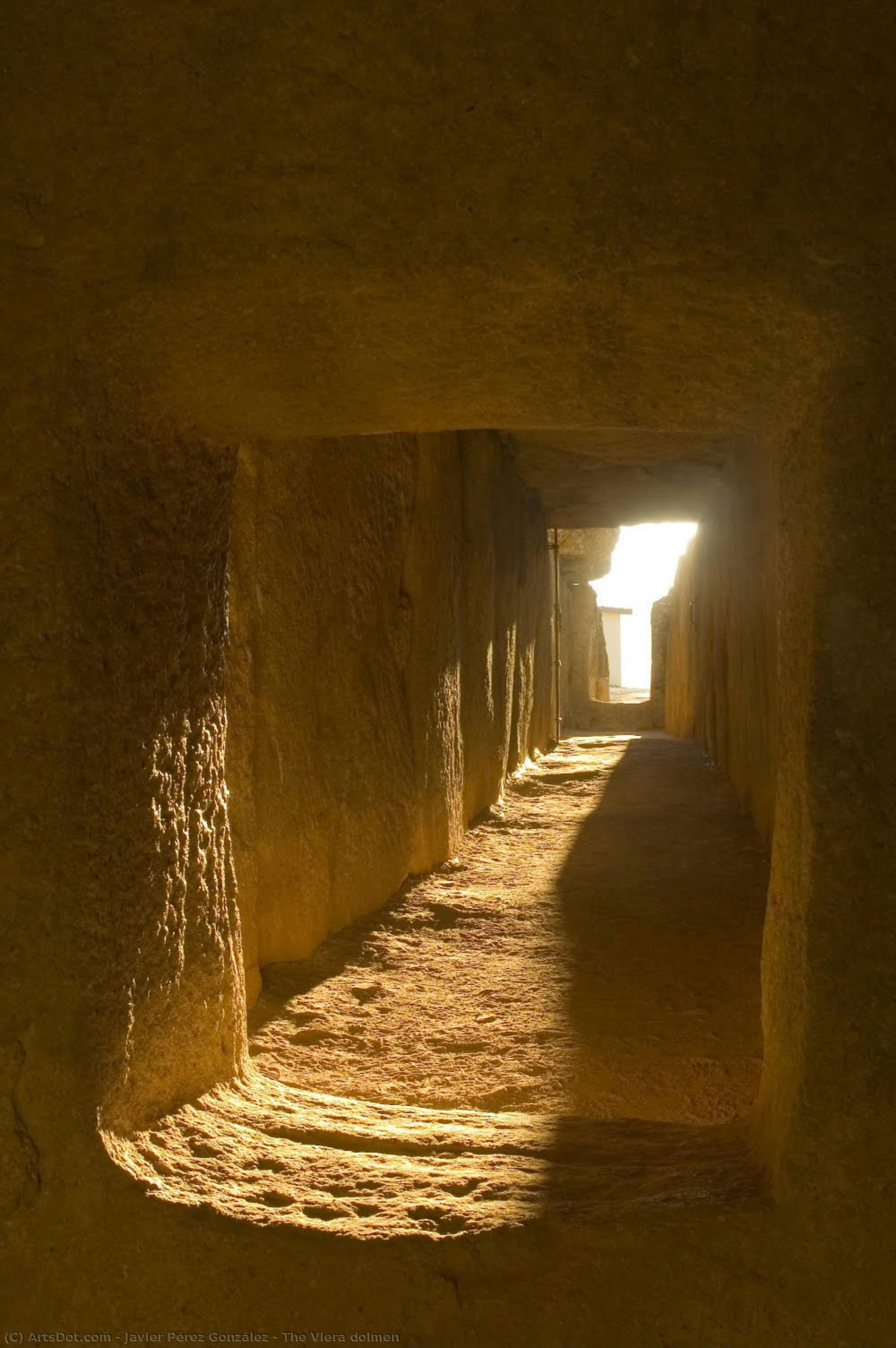 The Viera Dolmen — Хавјер Перес Гонсалес