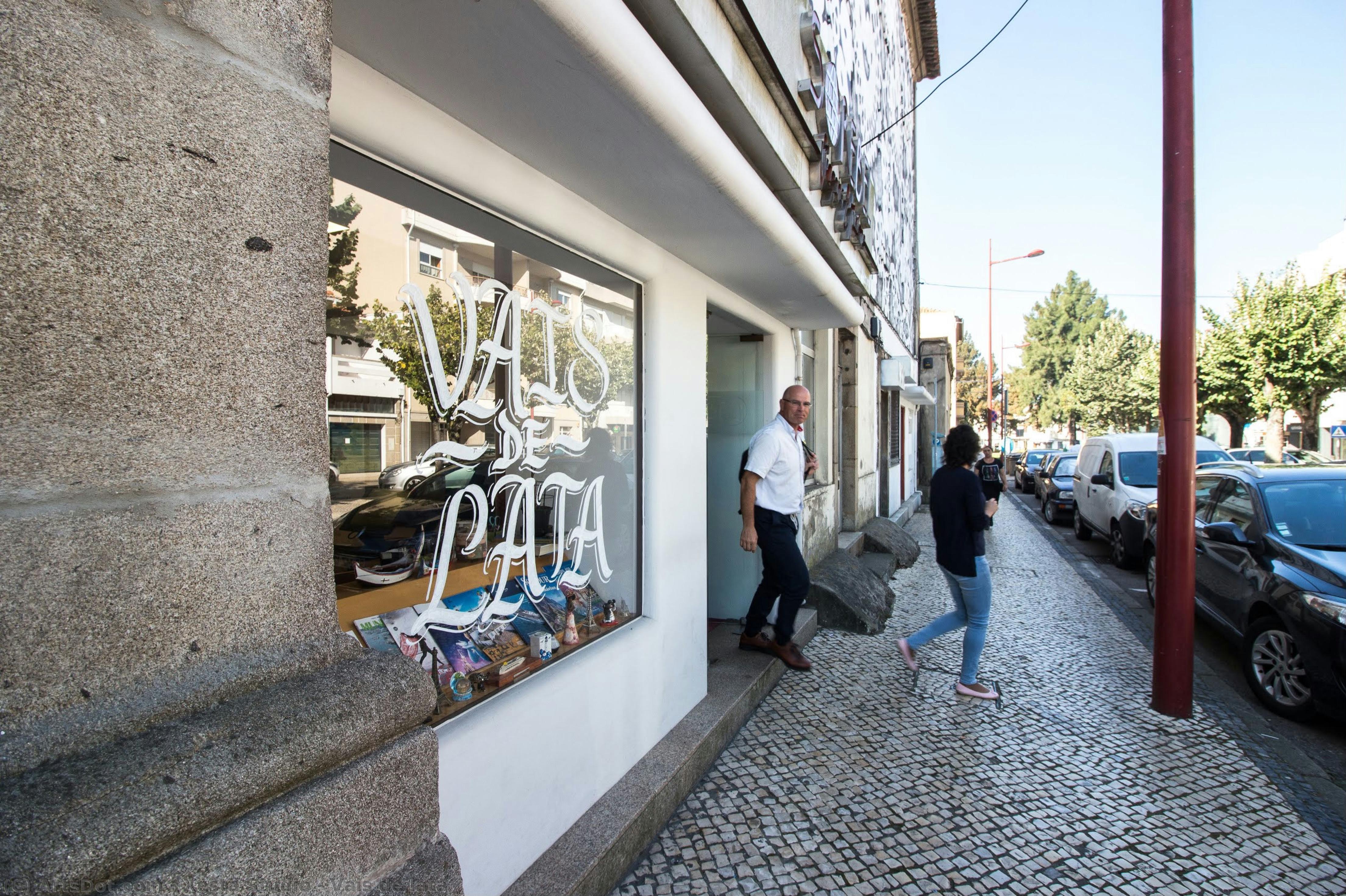 Vais De Lata — Xesta Studio