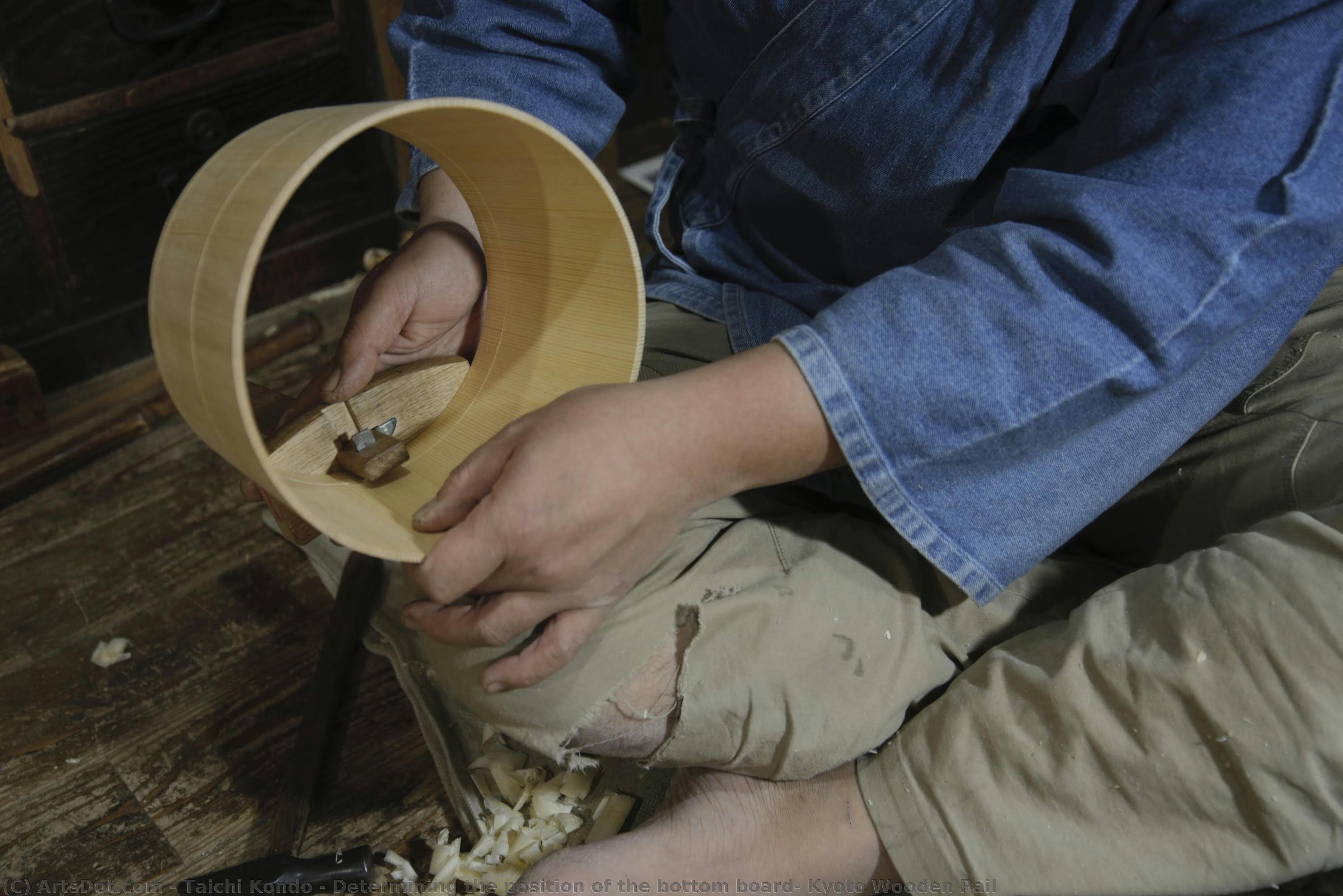 Determining The Position Of The Bottom Board, Kyoto Wooden Pail — Taichi Kondo