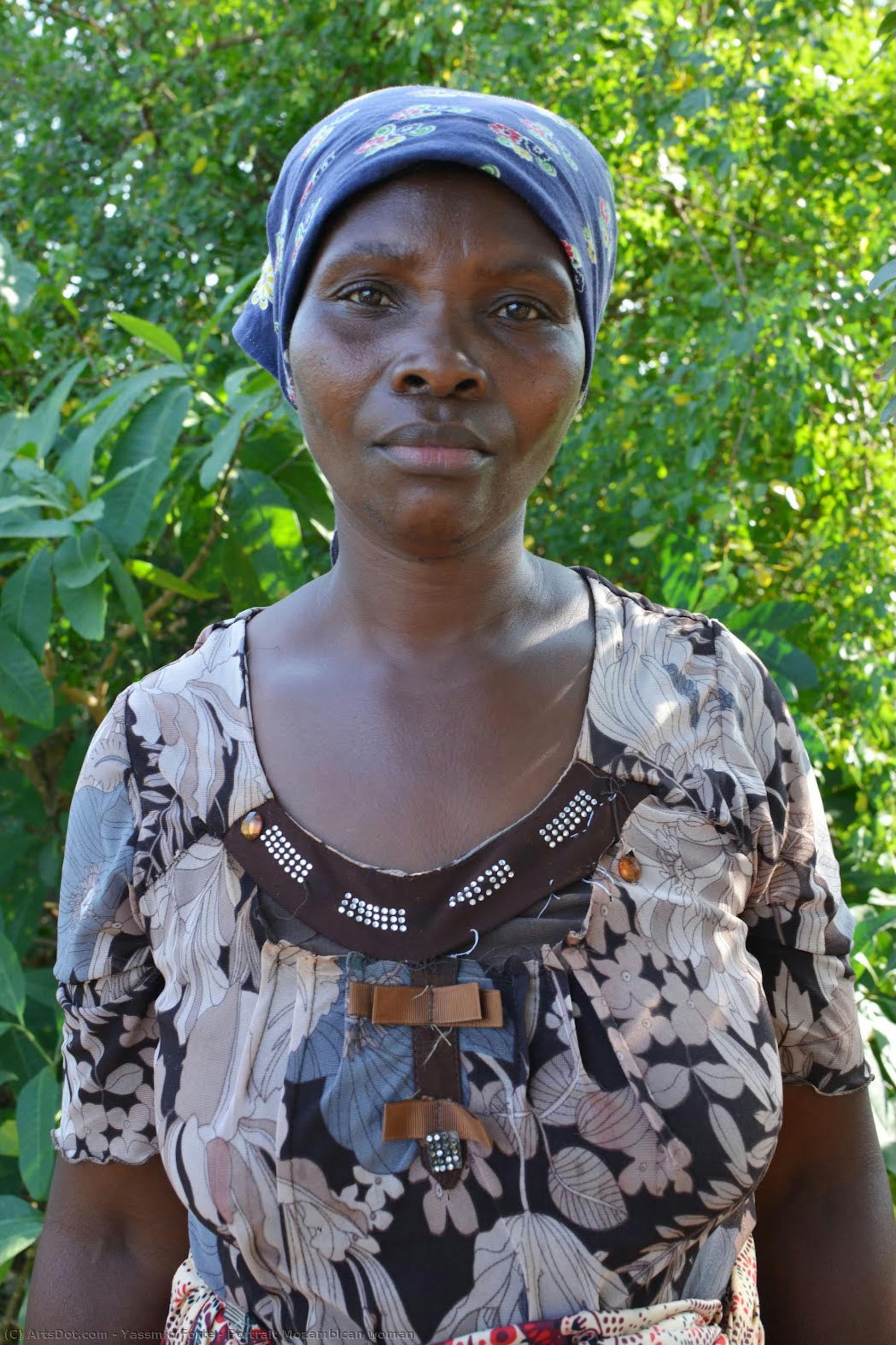 Portrait Mozambican Woman — Yassmin Forte