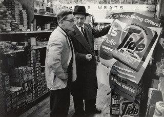 A Proctor And Gamble Salesman Visits A Food Store In New York City — Dan Weiner