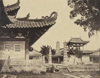 Temple In The Tartar Quarter, Canton — Felice Beato