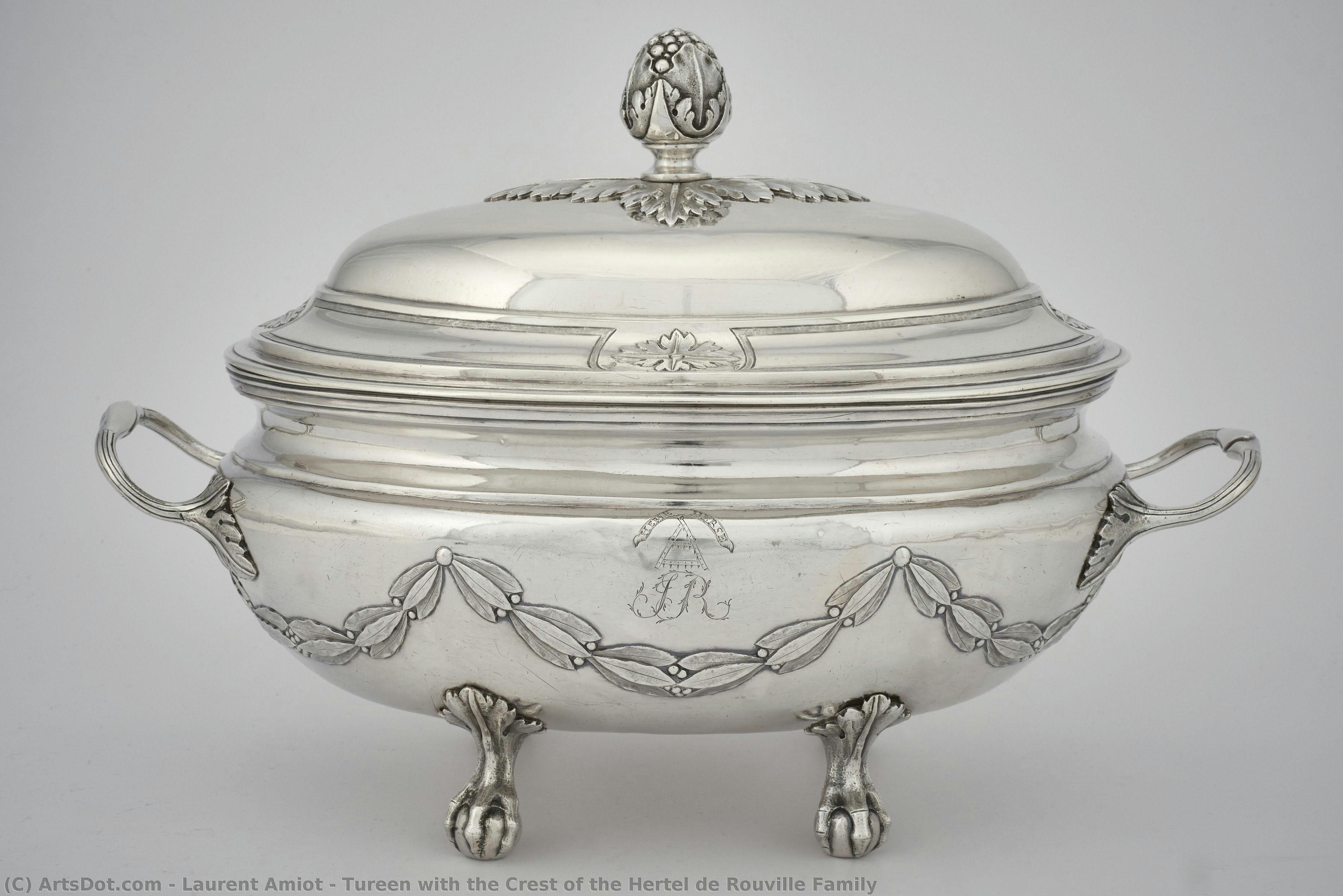 Tureen With The Crest Of The Hertel De Rouville Family — Laurent Amiot