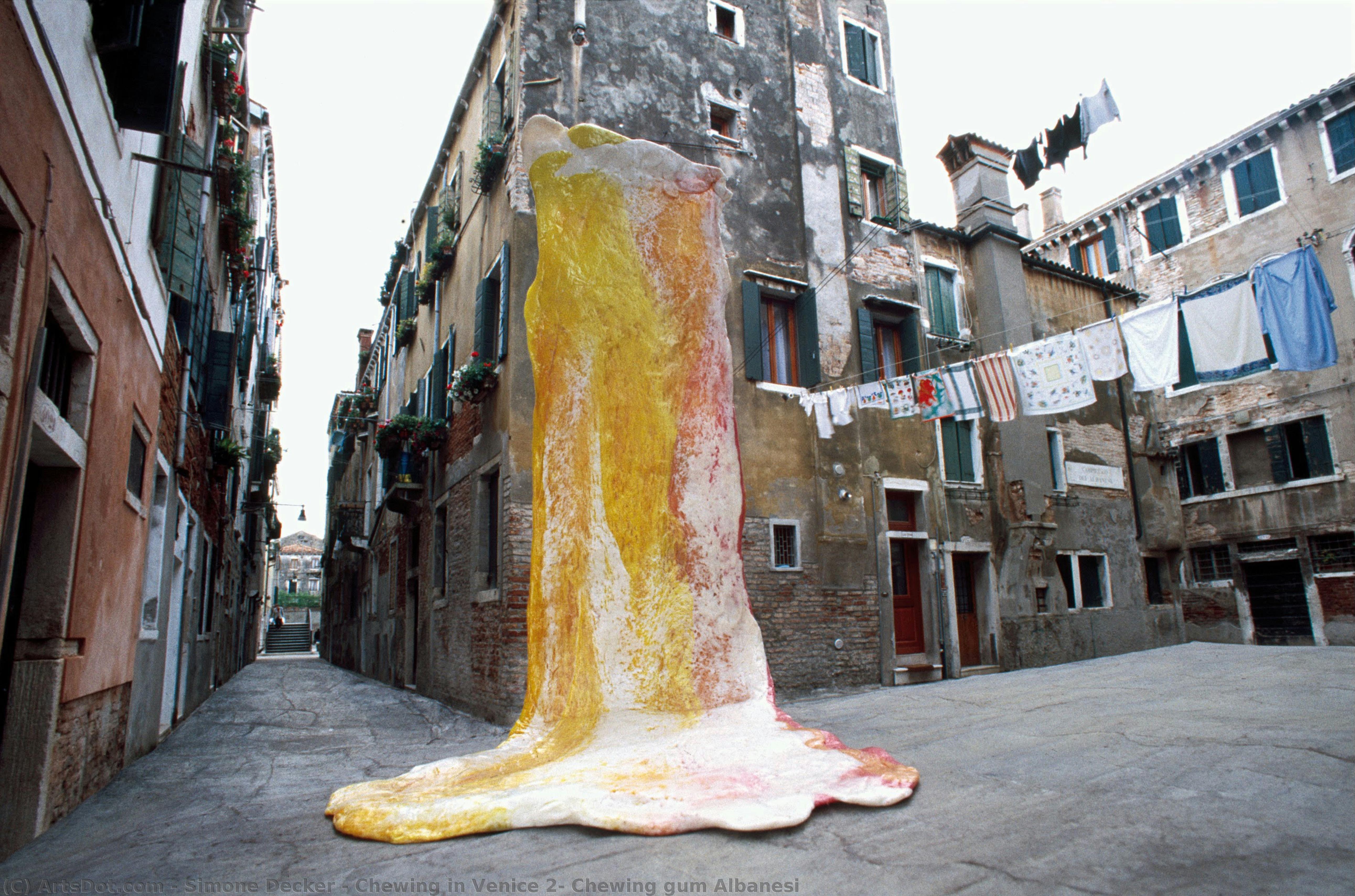 Chewing In Venice 2: Chewing Gum Albanesi — Simone Decker