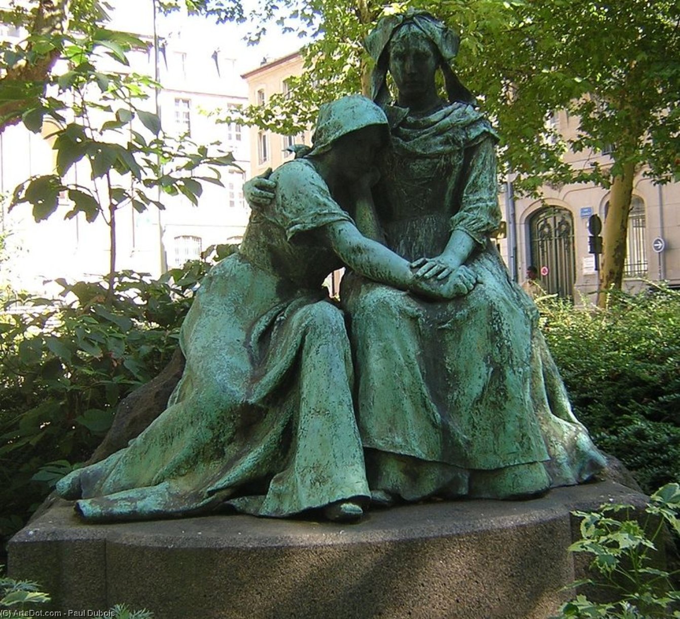 Statue Situee A La Place Maginot — Paul Dubois