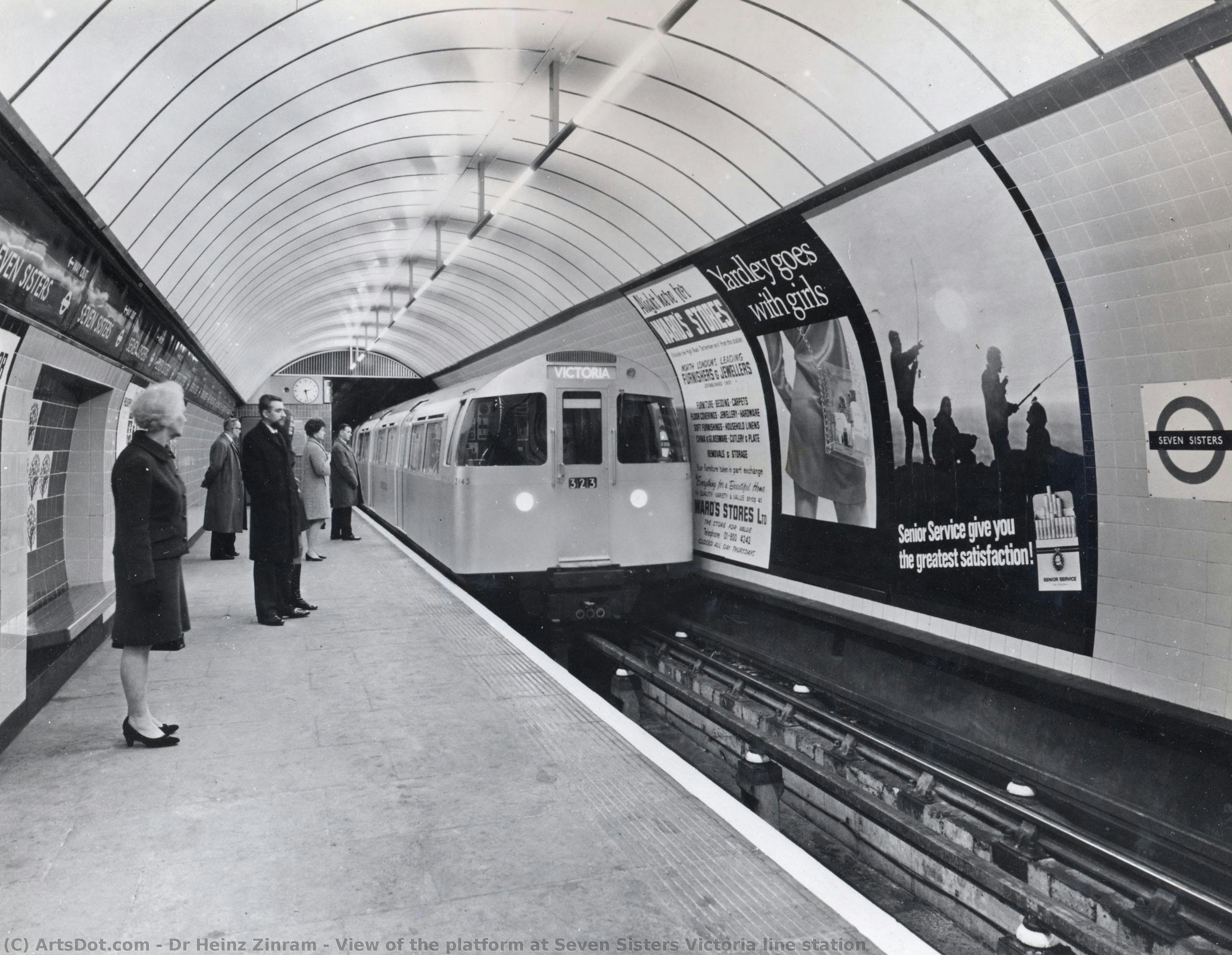 View Of The Platform At Seven Sisters Victoria Line Station — Heinz Zinram