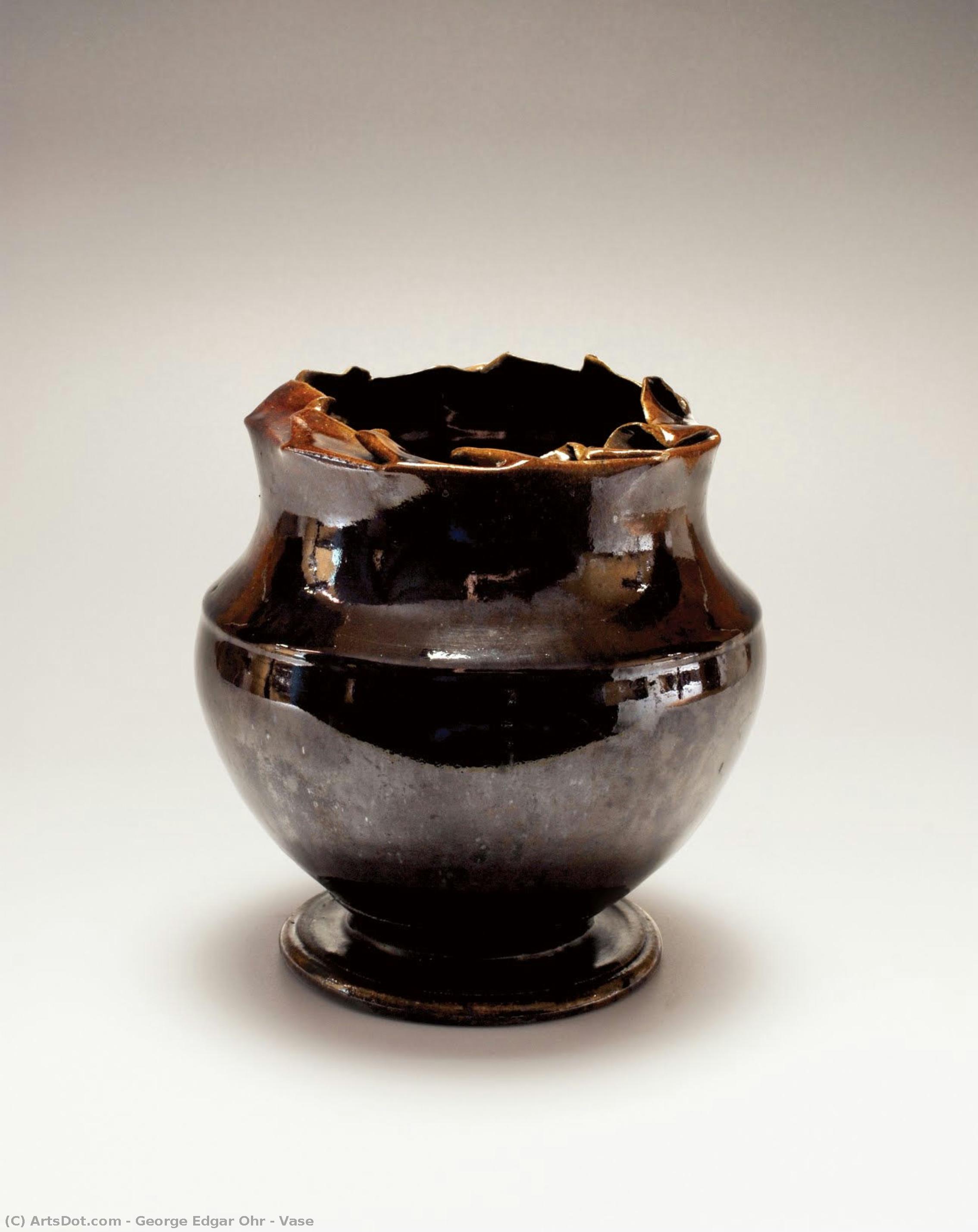 Vase — ジョージ・エドガー・オーア
