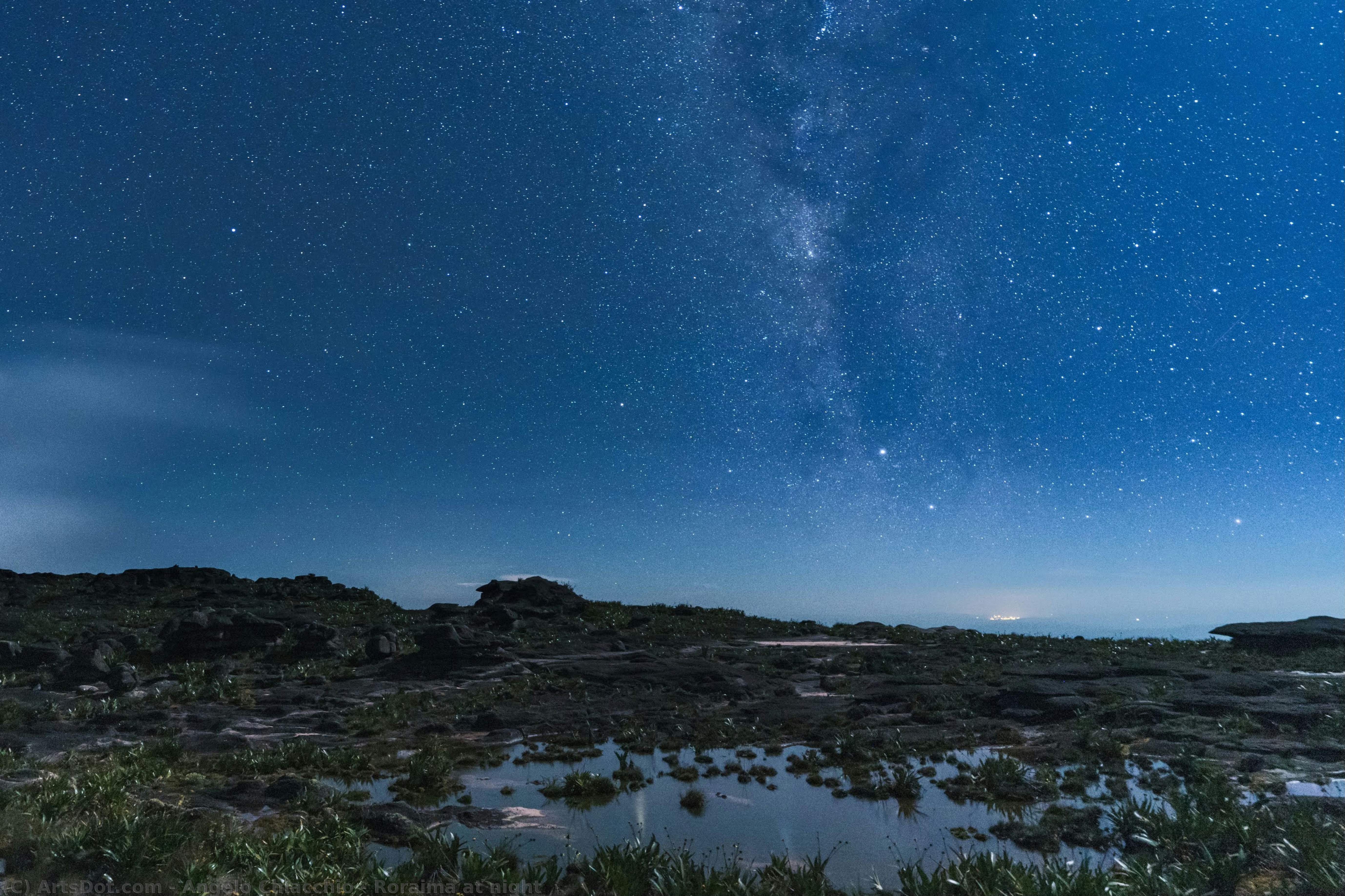 Roraima At Night — Анджело Кьяккио