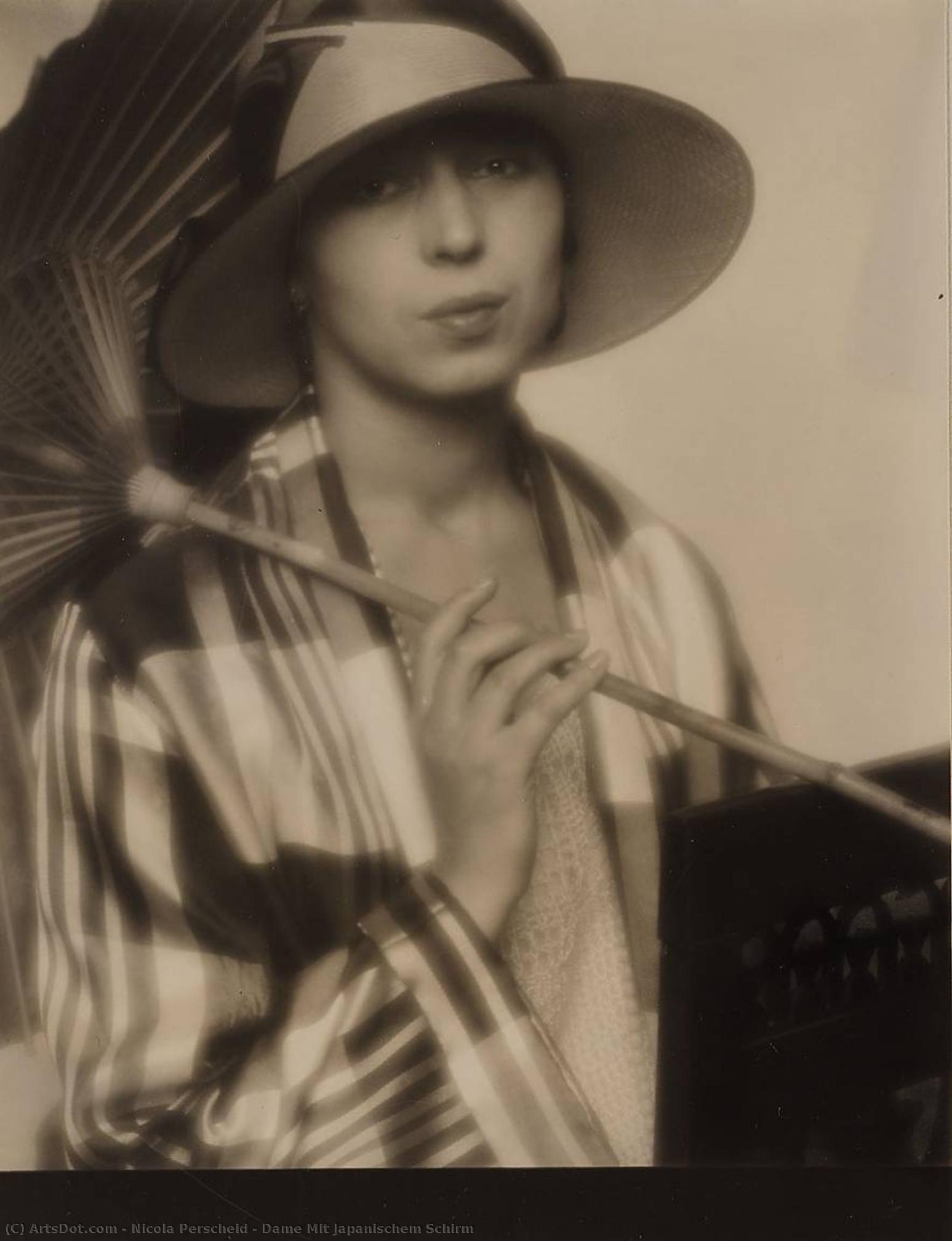 Dame Mit Japanischem Schirm — Nicola Perscheid