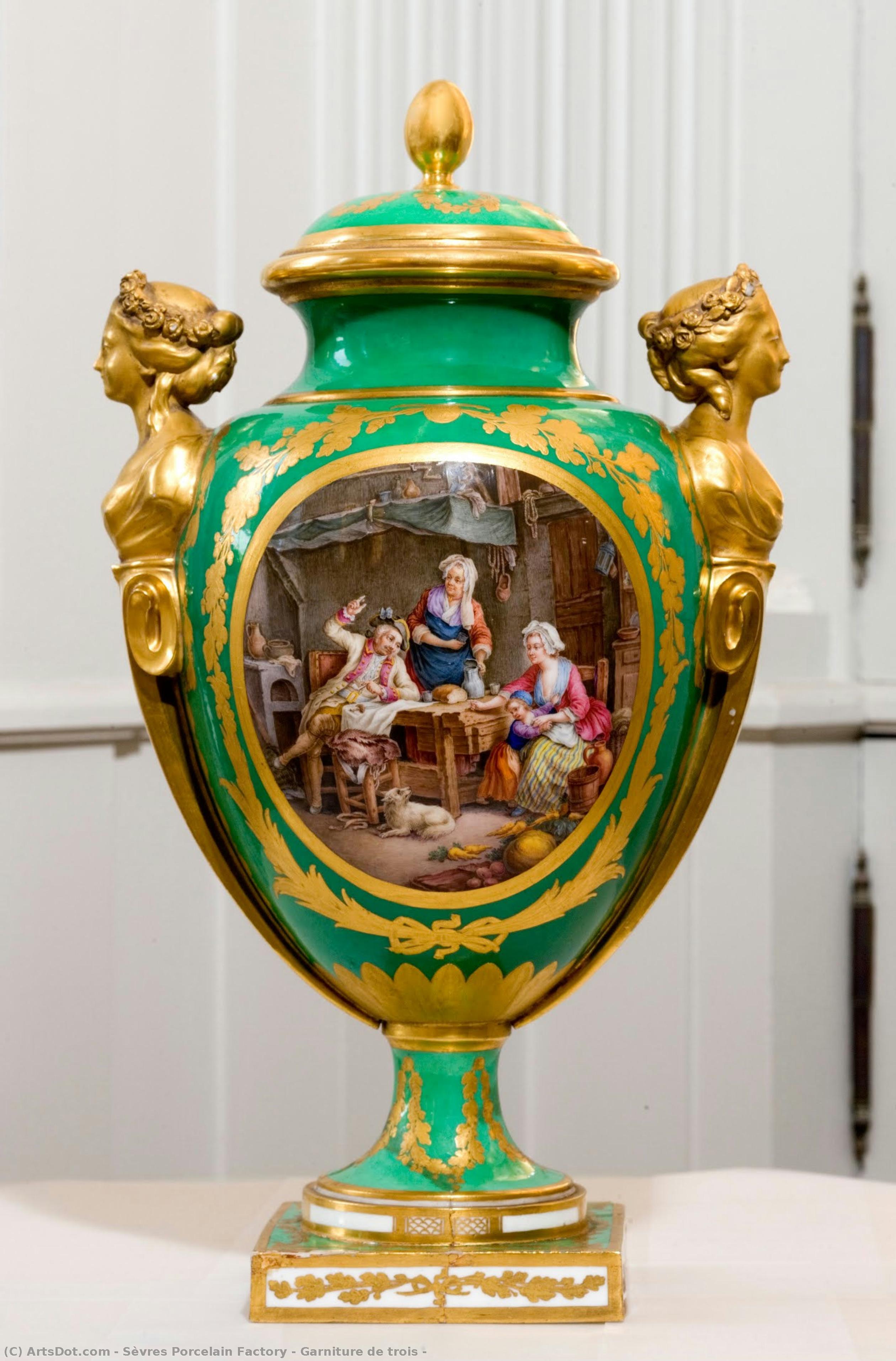 Garniture De Trois — Sèvres Porcelain Factory