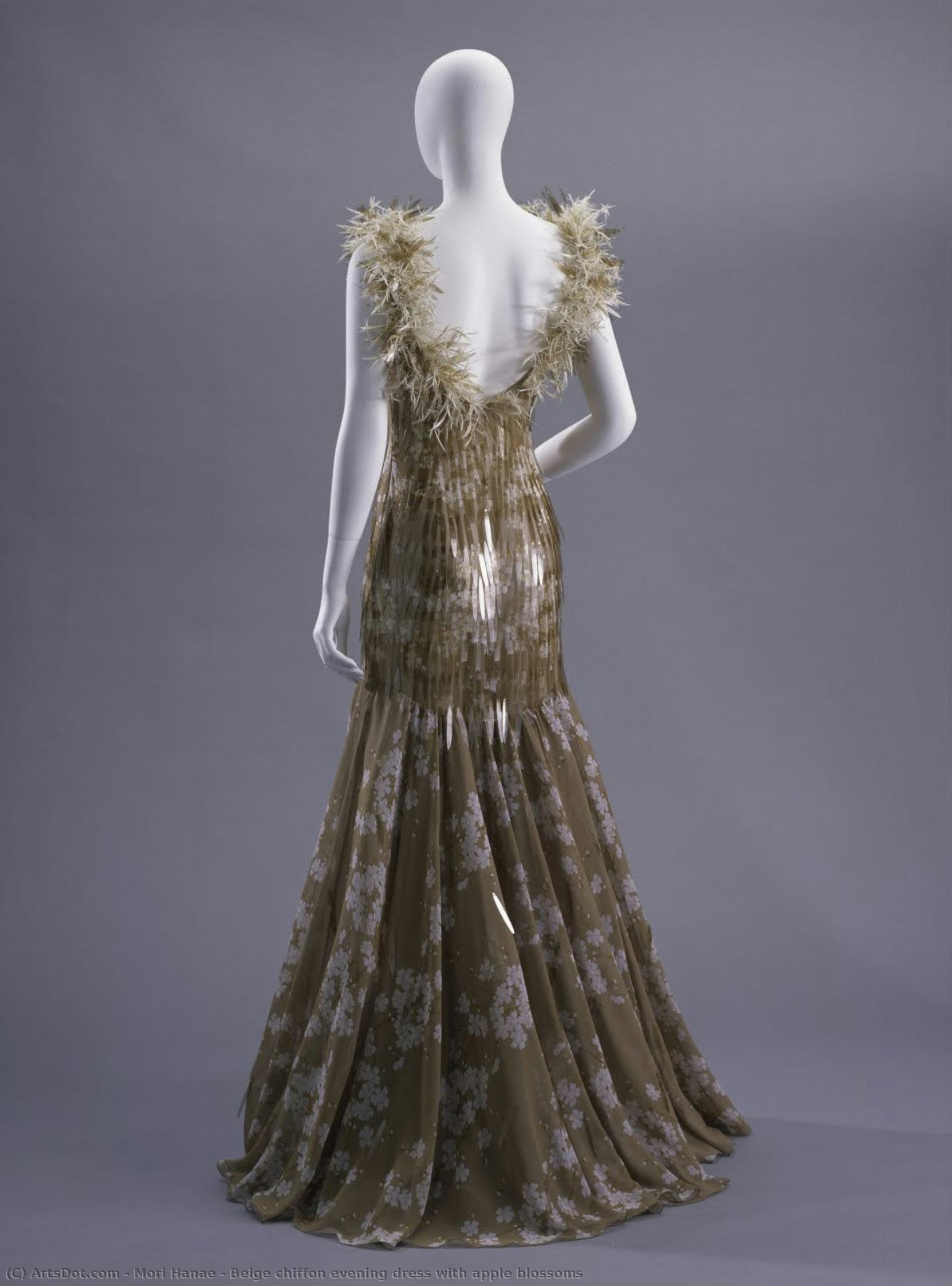 Beige Chiffon Evening Dress With Apple Blossoms — Mori Hanae