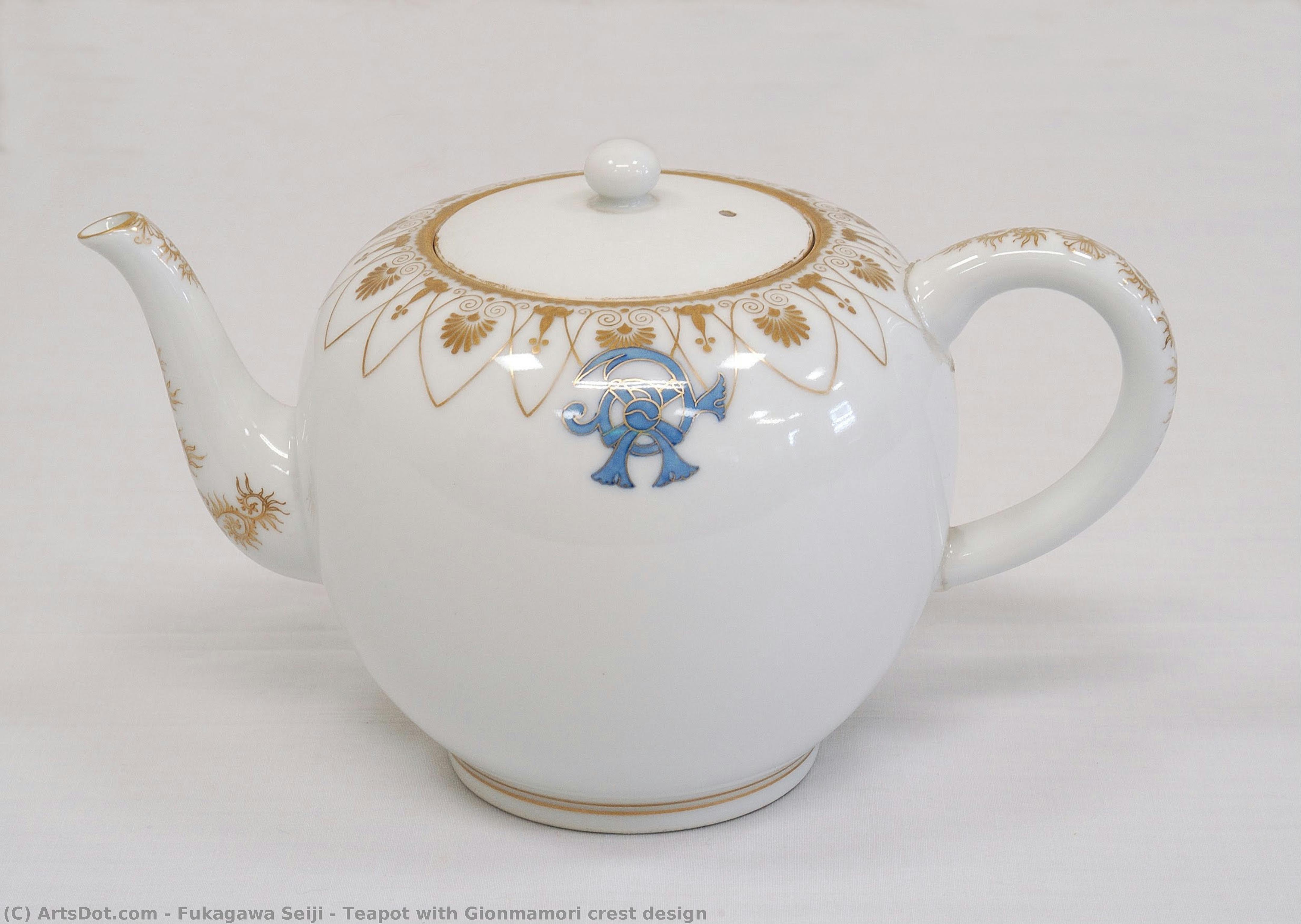 Teapot With Gionmamori Crest Design — Fukagawa Seiji