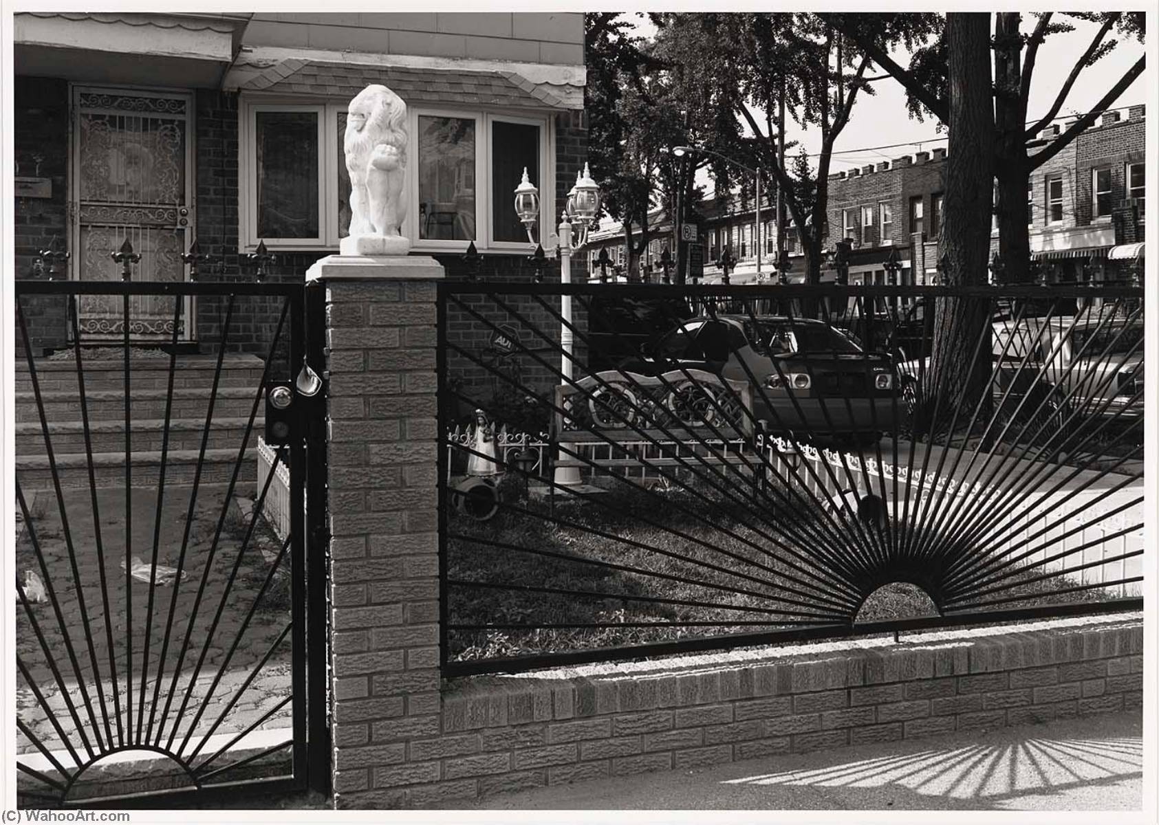Jackson Heights, Queens, New York, 2003 — Frank Gohlke
