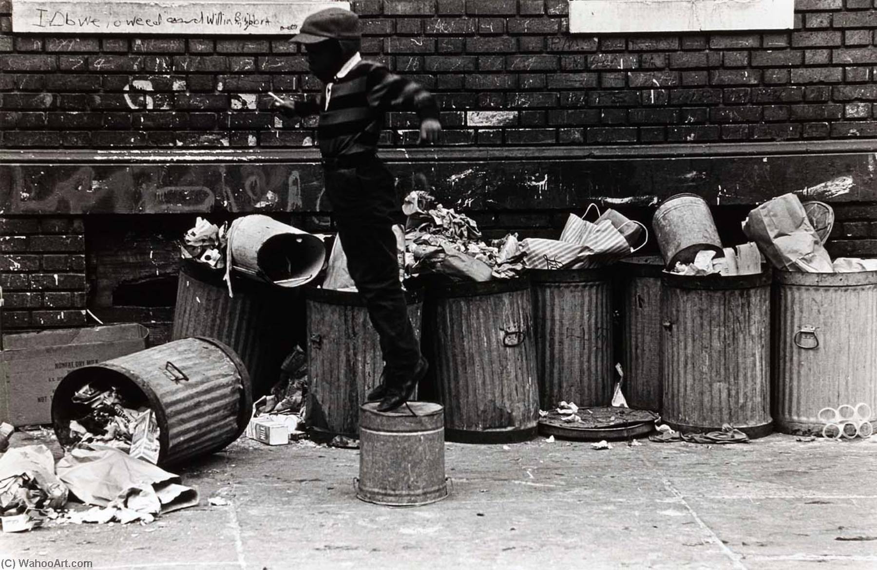 Untitled (standing On A Bucket, Blake Avenue, East New York) — Frank Espada