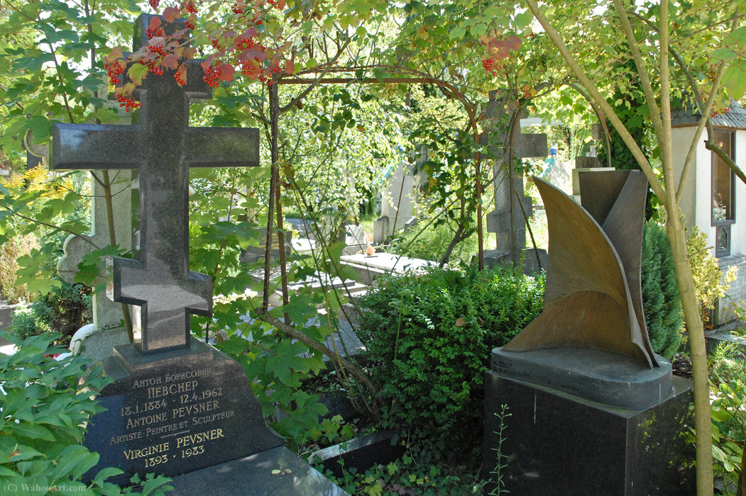Sa Tombe Le Cimetiere De Sainte-genevieve-des-bois — Antoine Pevsner