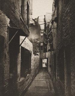 Close No. 101 High Street — Thomas Annan