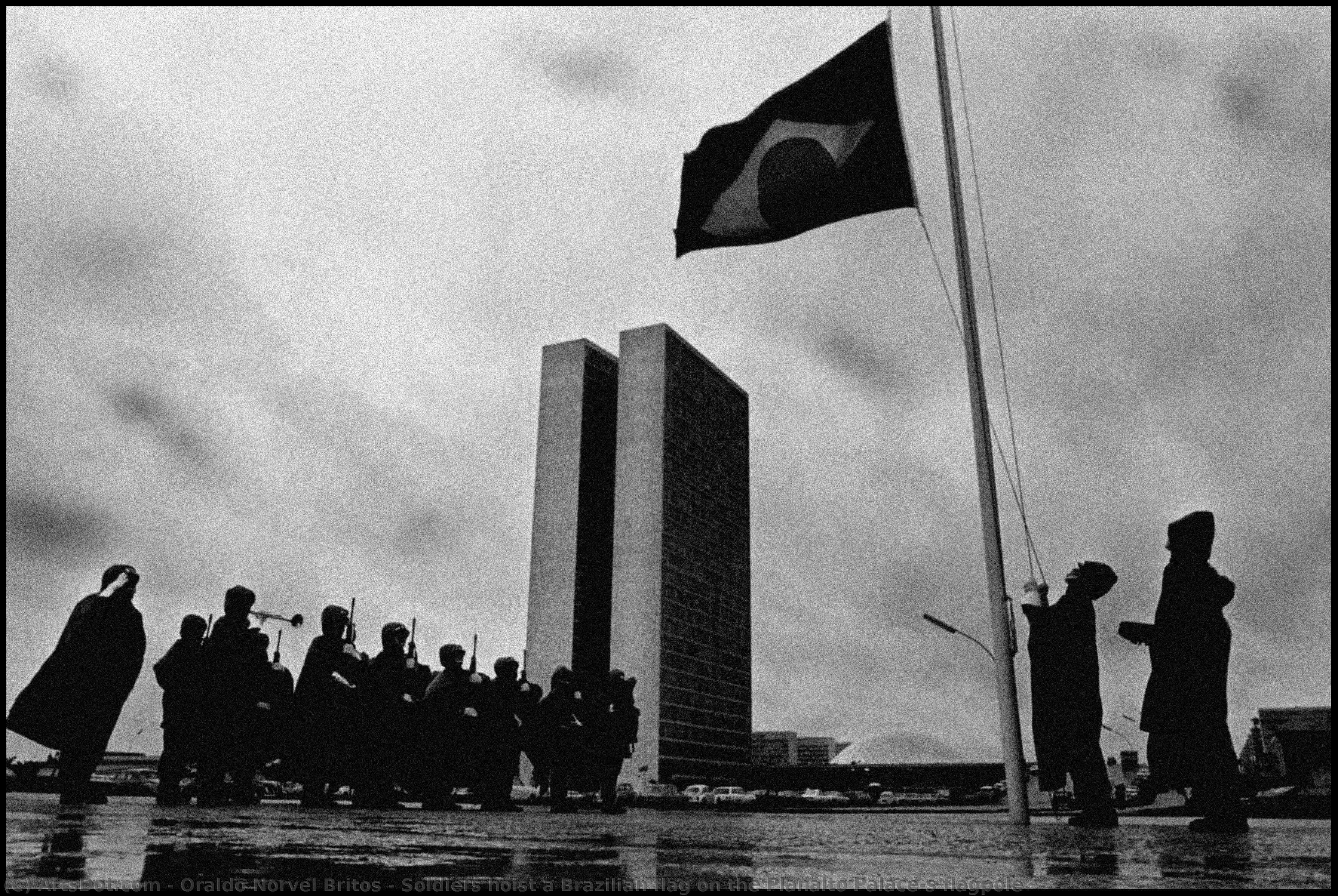 Soldiers Hoist A Brazilian Flag On The Planalto Palace’s Flagpole — Oraldo Norvel Britos