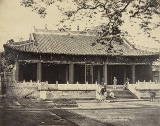 Temple Of Confucius, Canton — Felice Beato