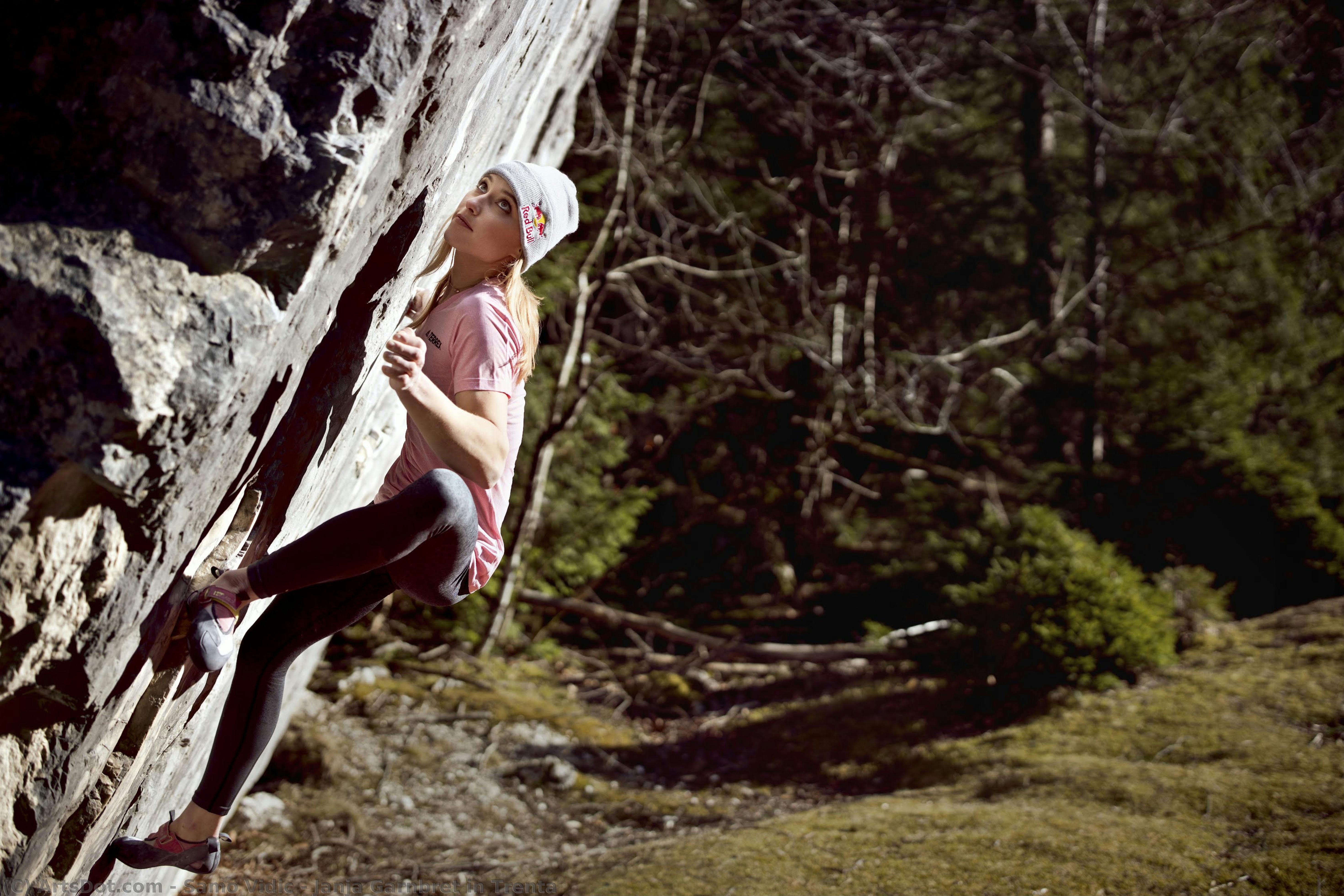 Janja Garnbret In Trenta — Samo Vidic
