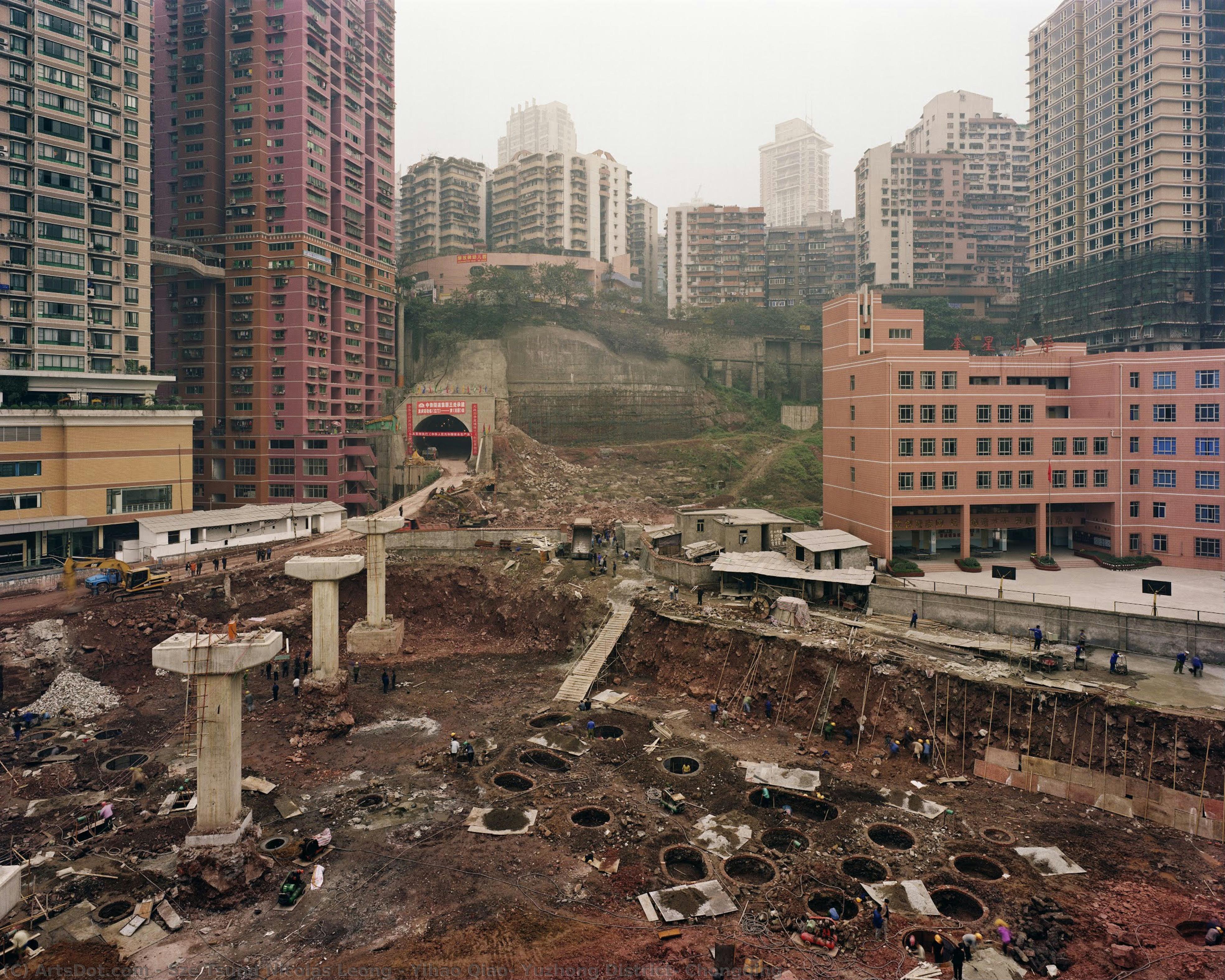 Yihao Qiao, Yuzhong District, Chongqing — Sze Tsung Nicolás Leong