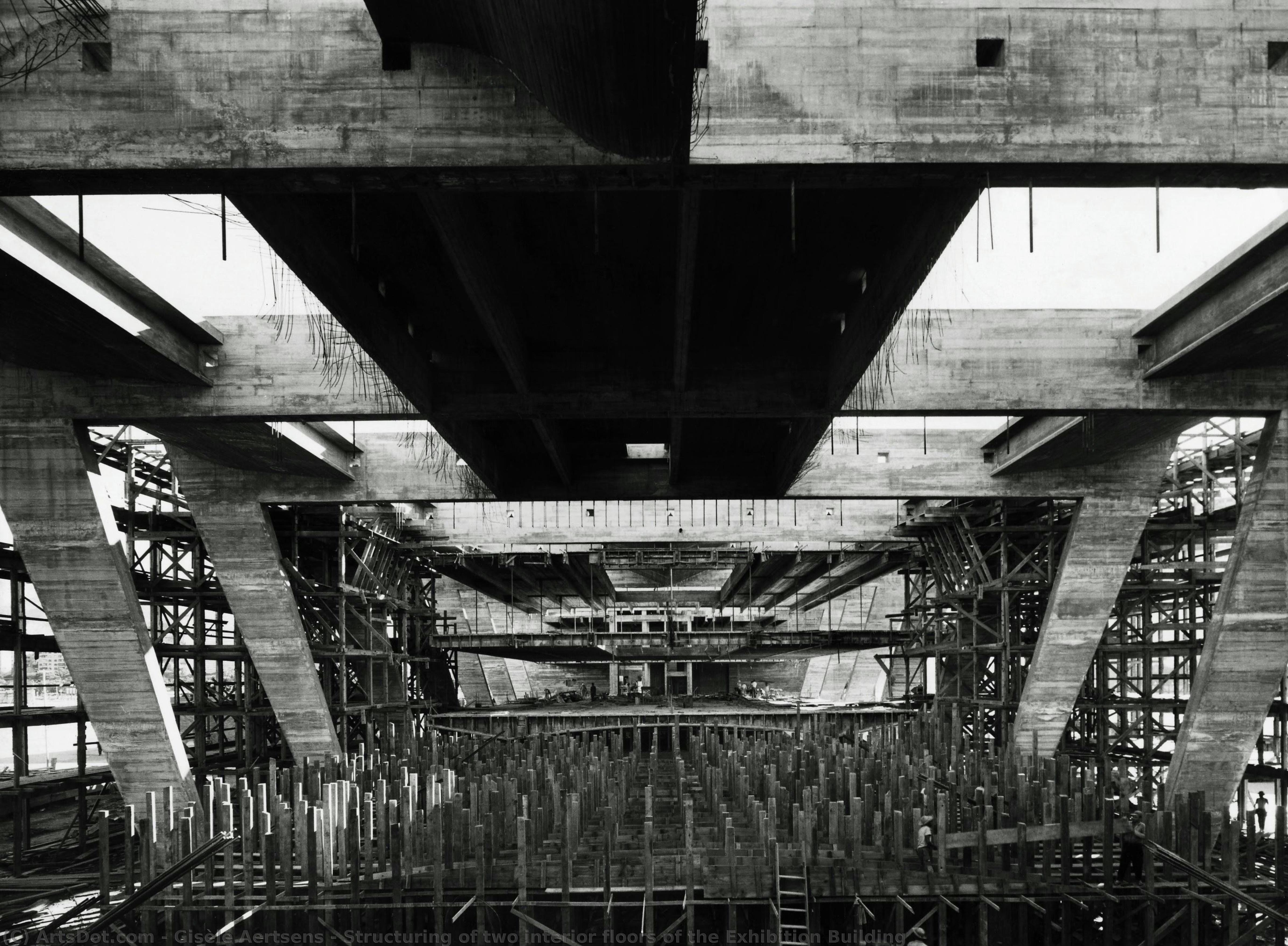 Structuring Of Two Interior Floors Of The Exhibition Building — Gisèle Aertsens