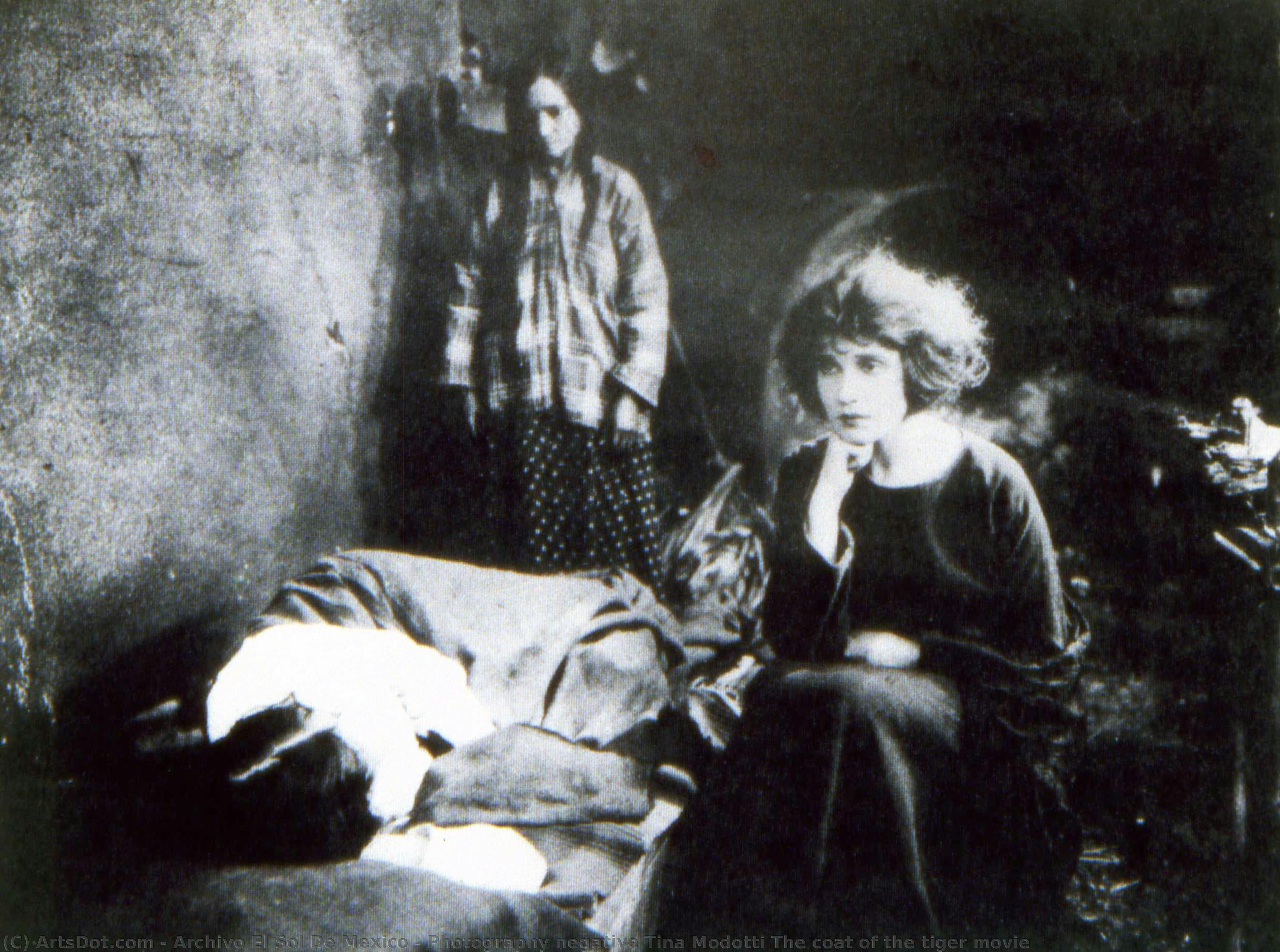 Photography Negative Tina Modotti The Coat Of The Tiger Movie — Archivo El Sol De Mexico