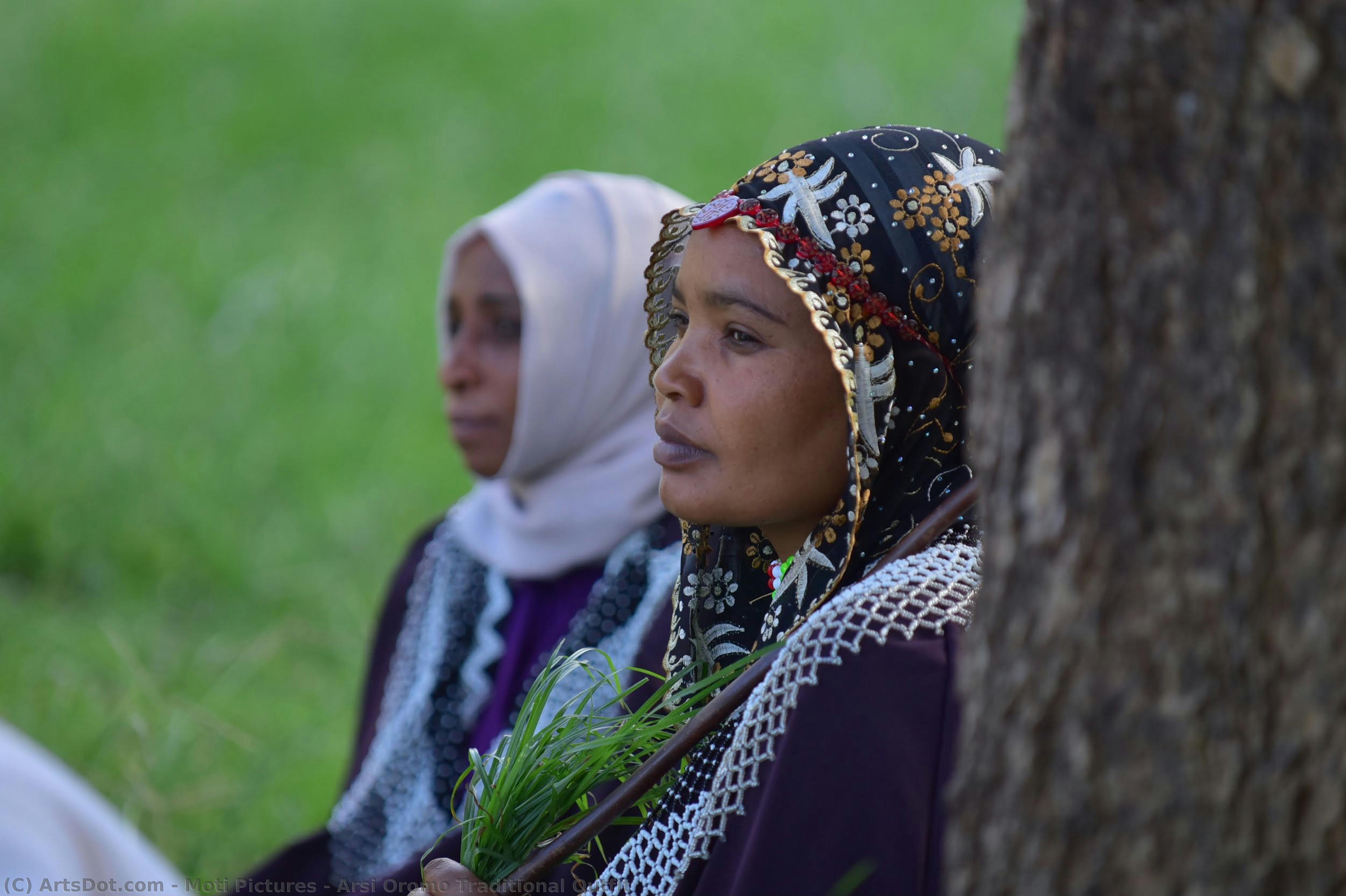 Arsi Oromo Traditional Outfit — Moti Pictures