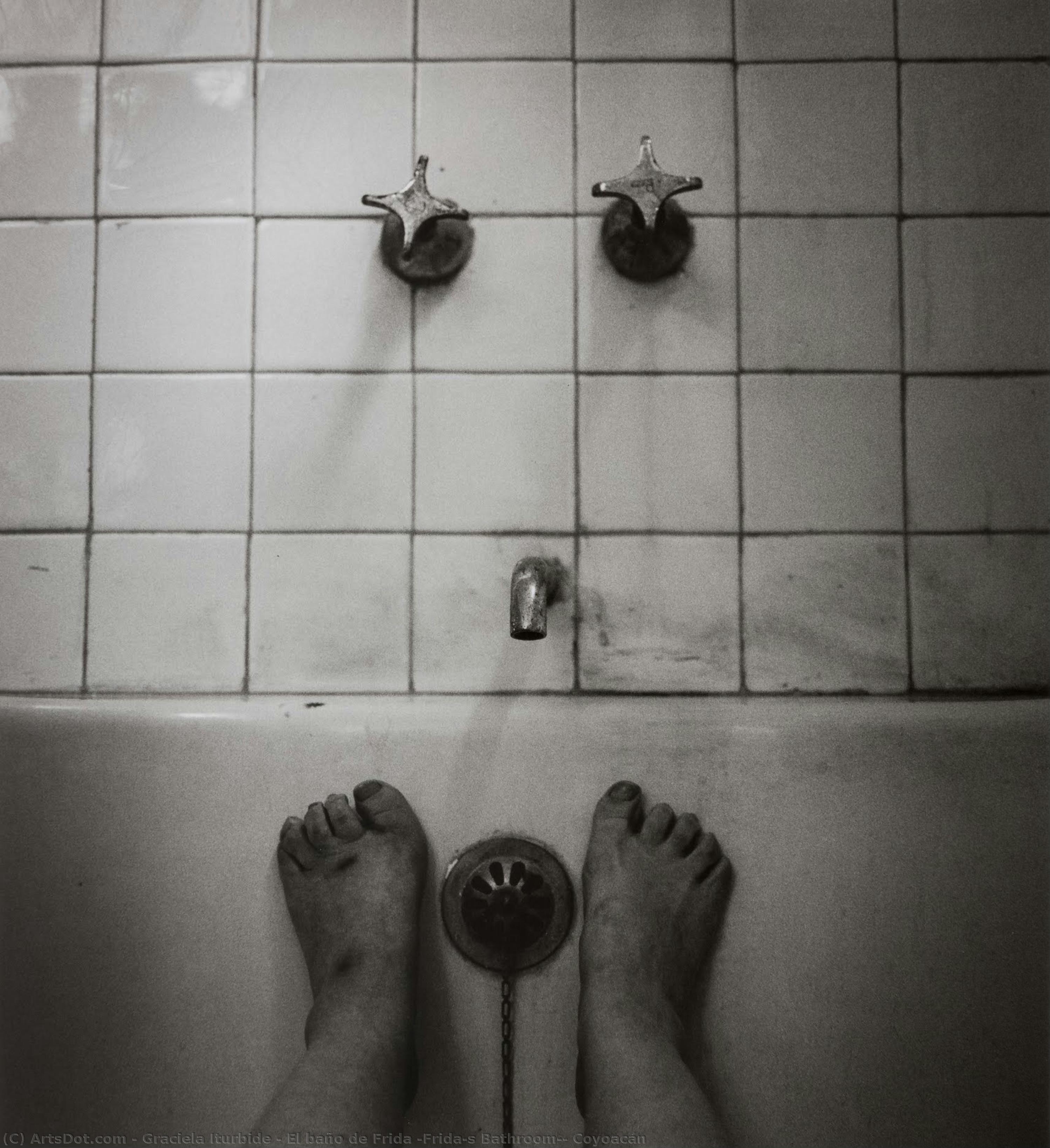 El Baño De Frida (frida’s Bathroom), Coyoacán — Graciela Iturbide