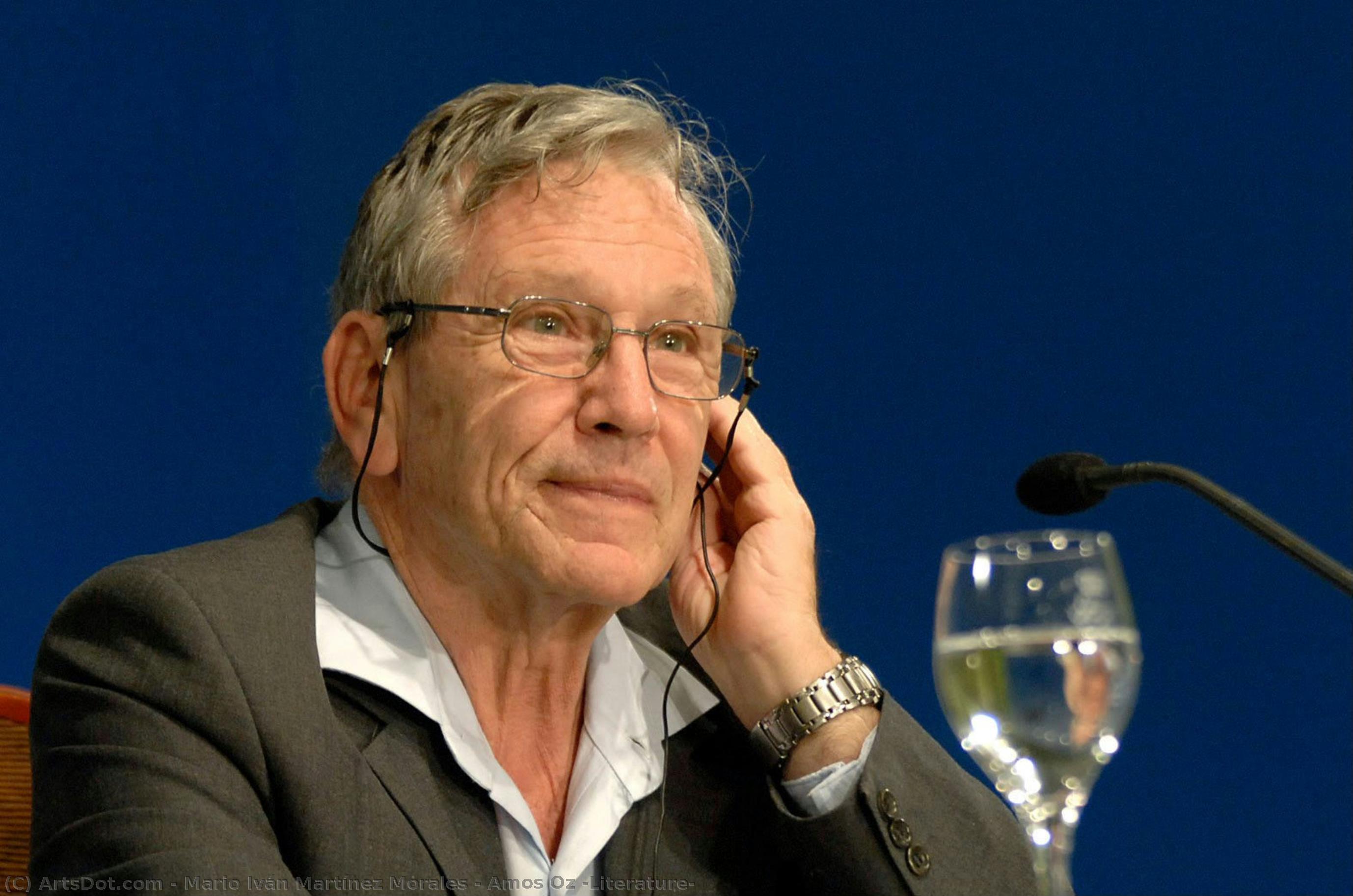 Amos Oz (literature) — Mario Iván Martínez Morales