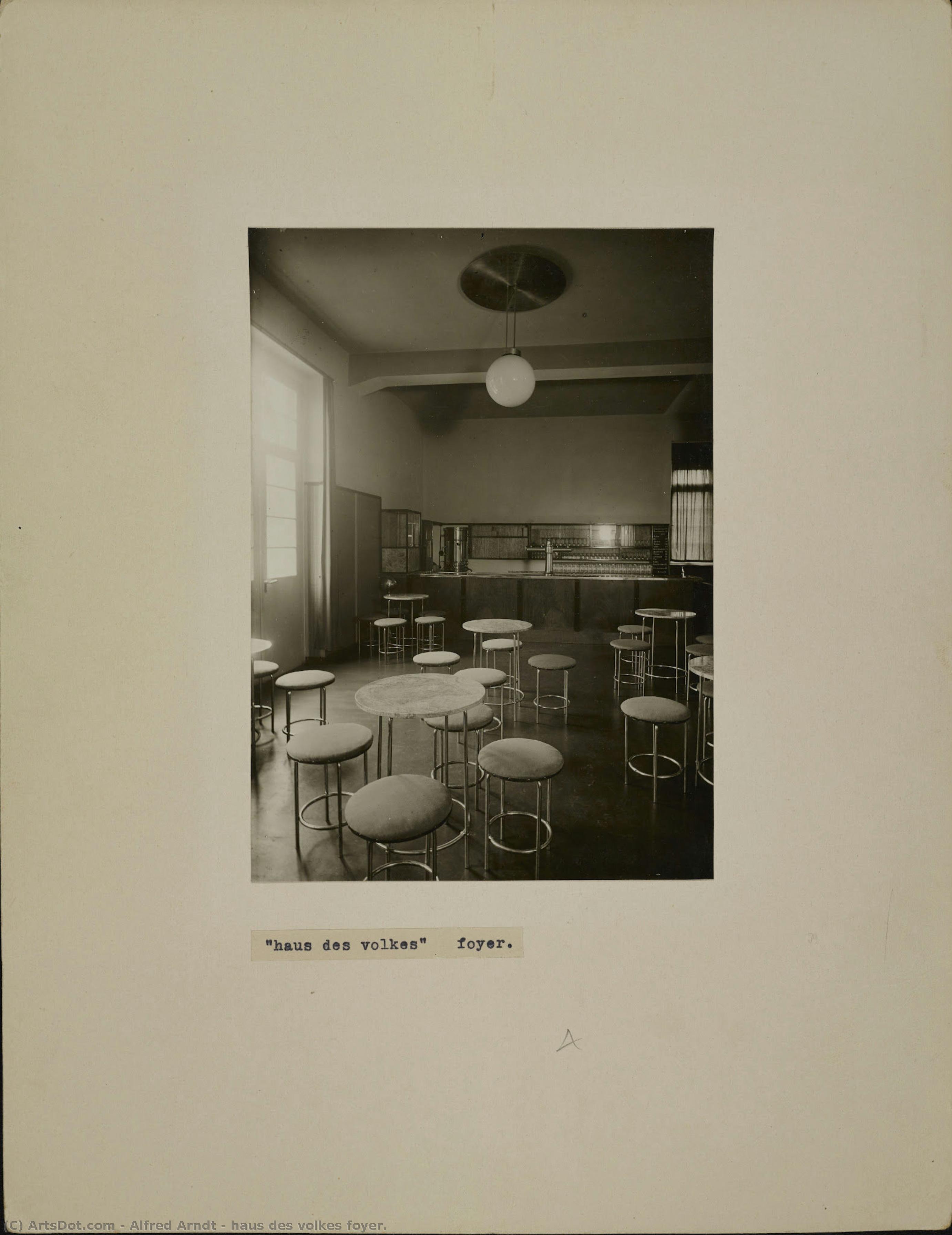 Haus Des Volkes Foyer. — Alfred Arndt