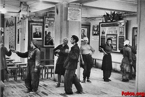 Construction Workers_ Canteen Hotel Metropole Moscow (1954) — Henri Cartier-bresson