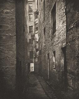 Close No. 148 High Street — Thomas Annan