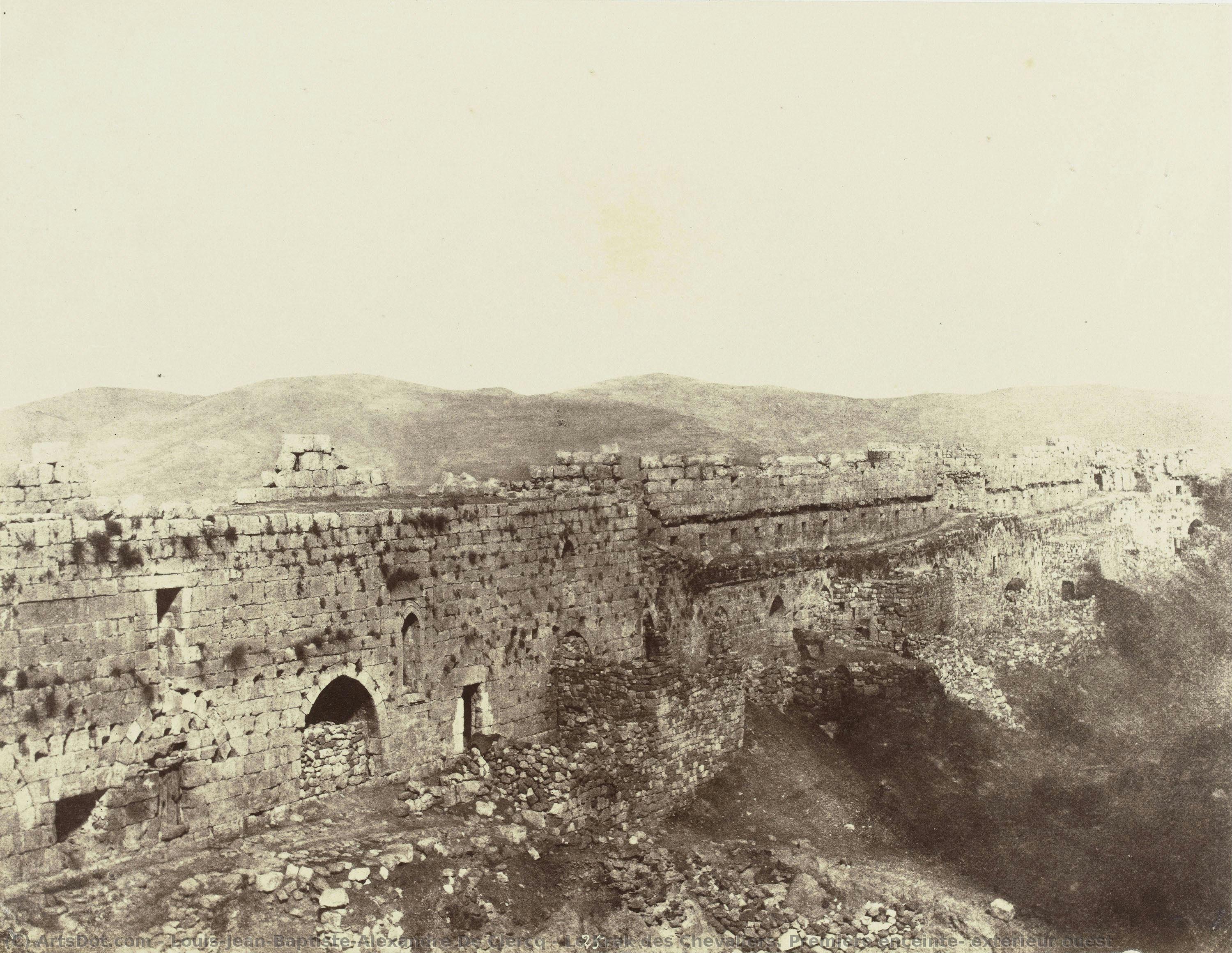 Le Krak Des Chevaliers. Première Enceinte, Extérieur Ouest — Louis-jean-baptiste-alexandre De Clercq