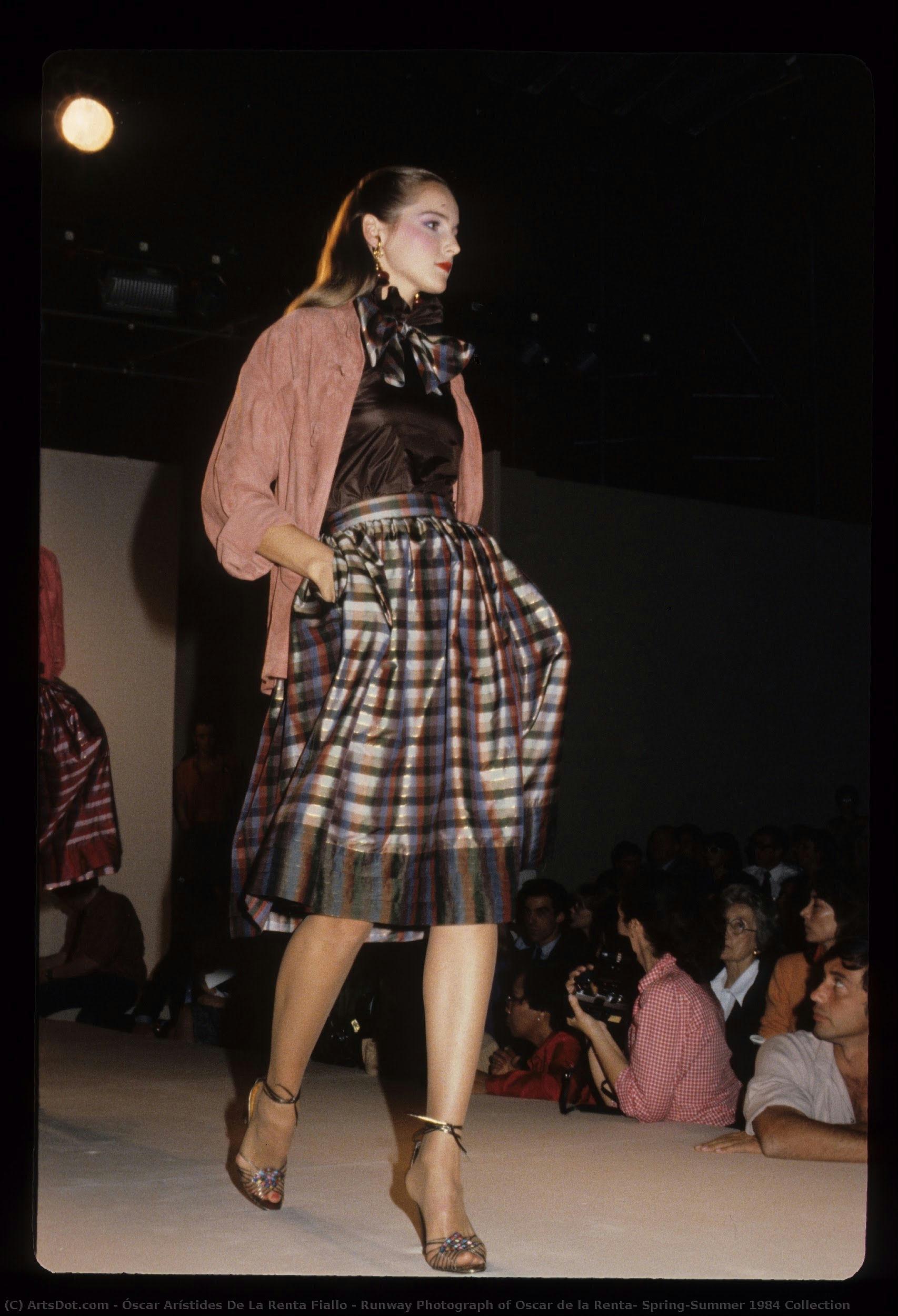 Runway Photograph Of Oscar De La Renta, Spring/summer 1984 Collection — Viriato Fiallo