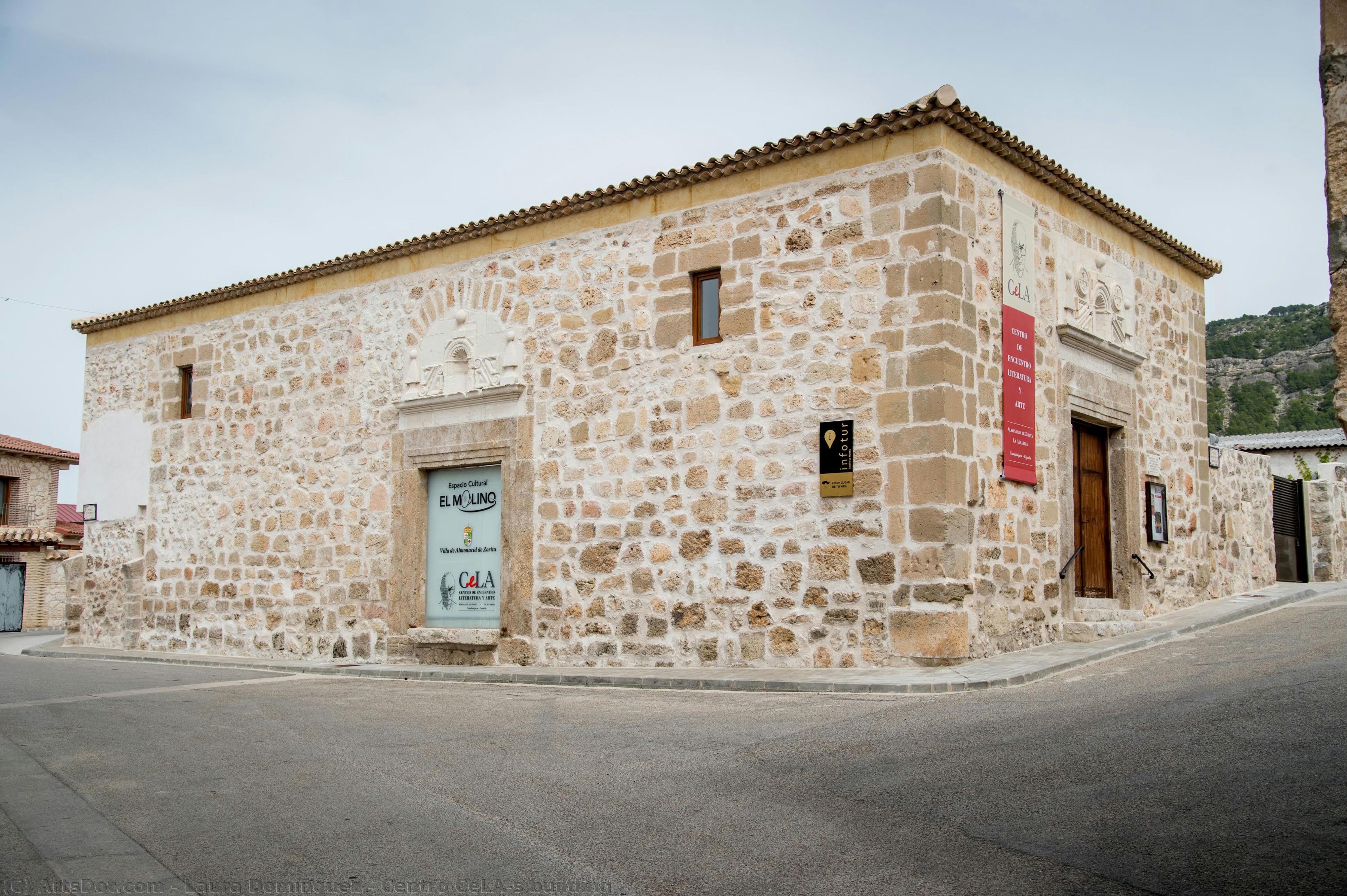 Centro Cela´s Building — Laura Domínguez
