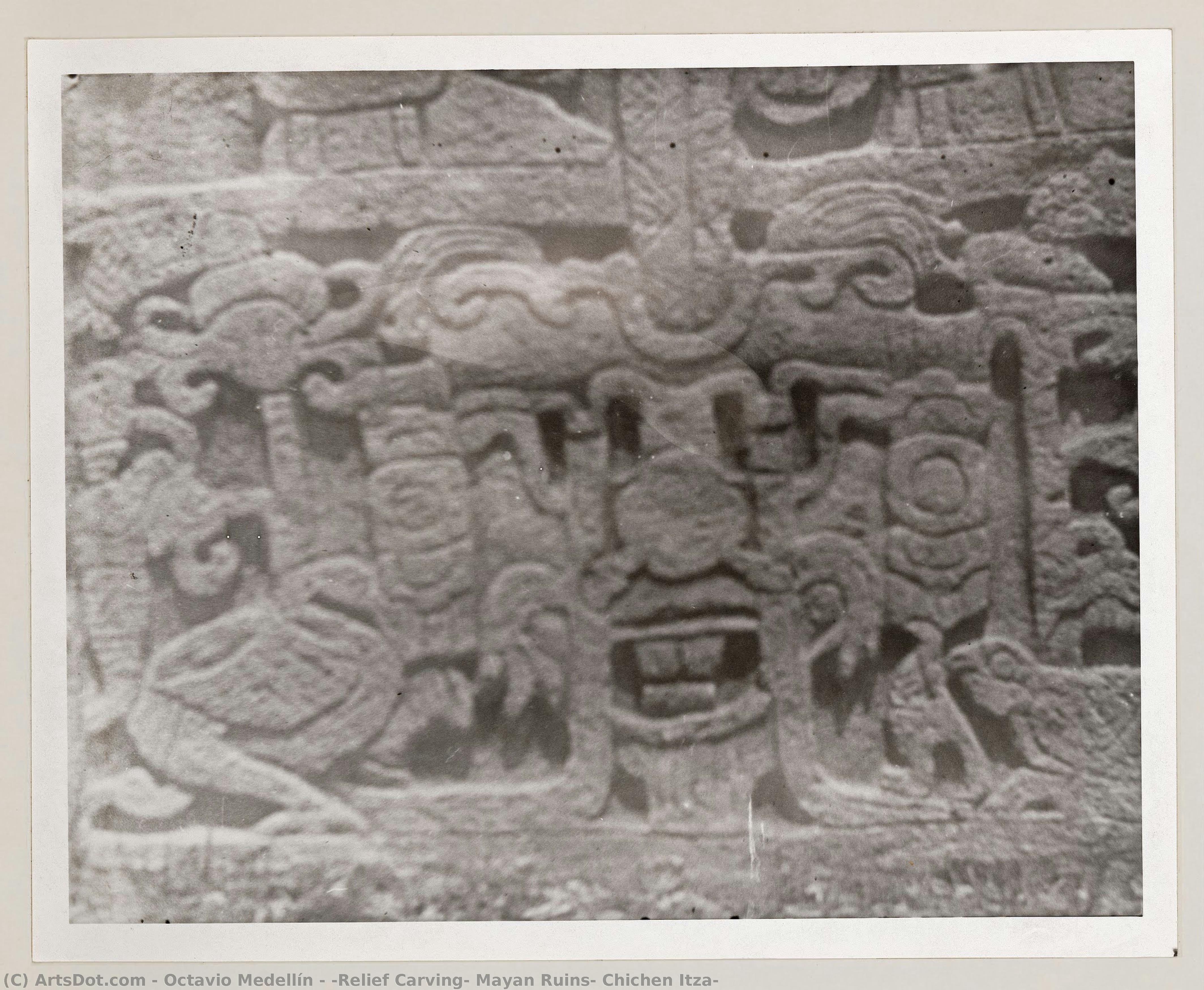 [relief Carving, Mayan Ruins, Chichen Itza] — オクタビオ・メデリン