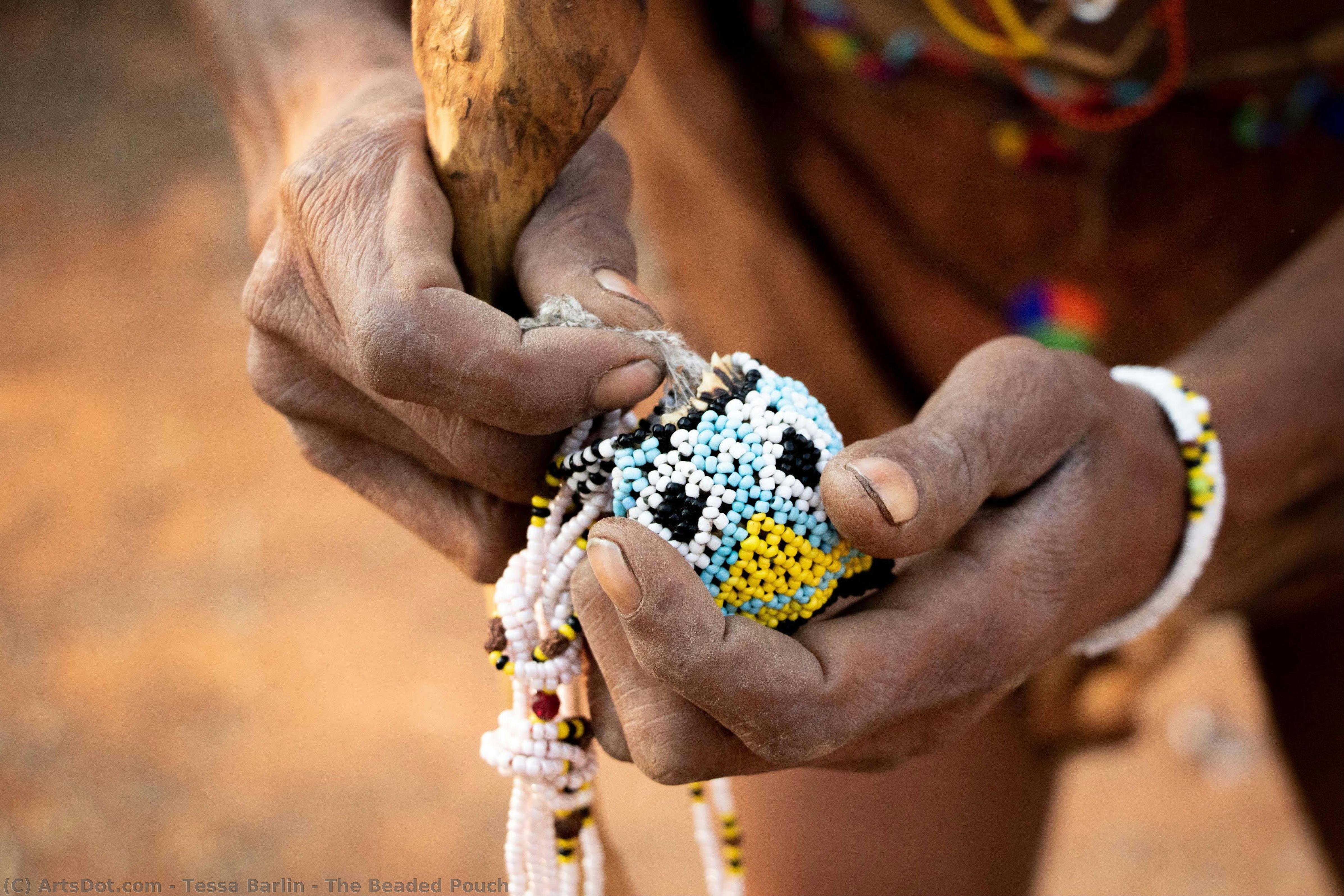The Beaded Pouch — Тесса Барлин
