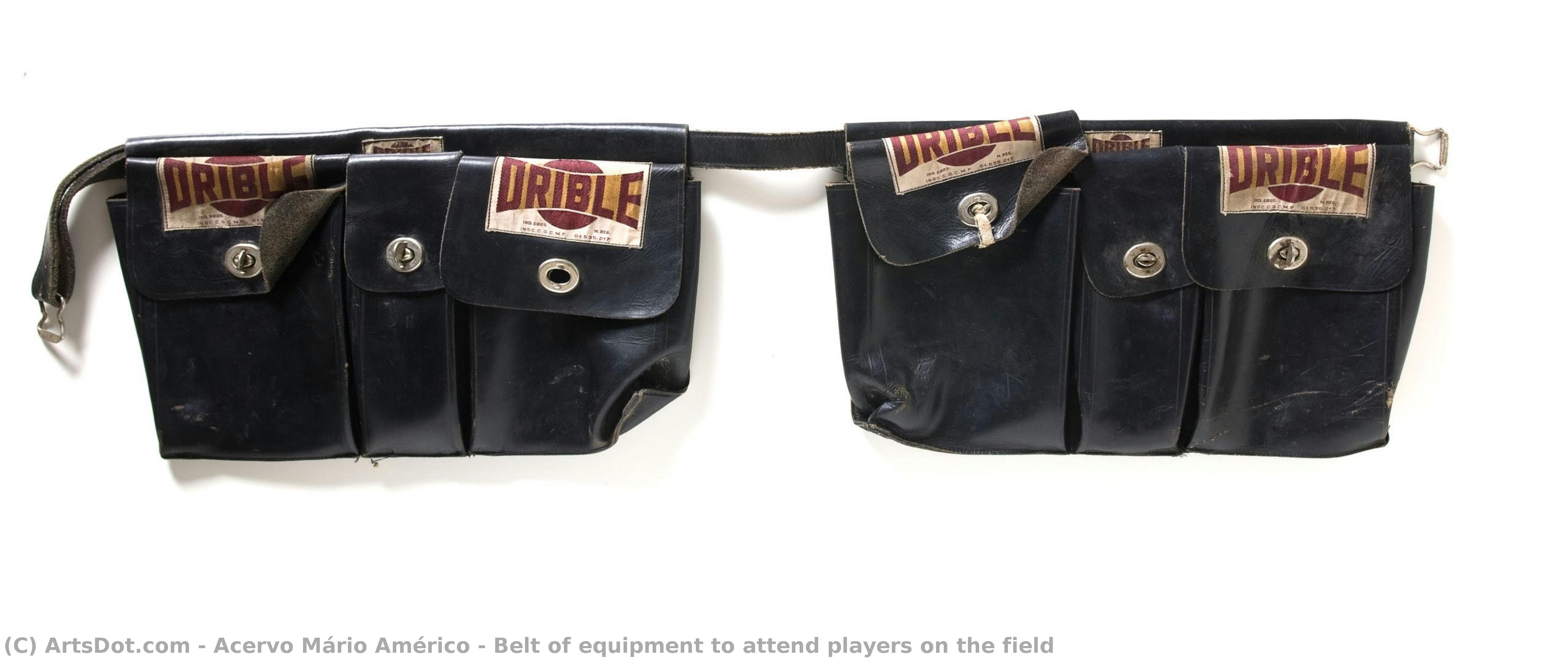 Belt Of Equipment To Attend Players On The Field — Acervo Mário Américo