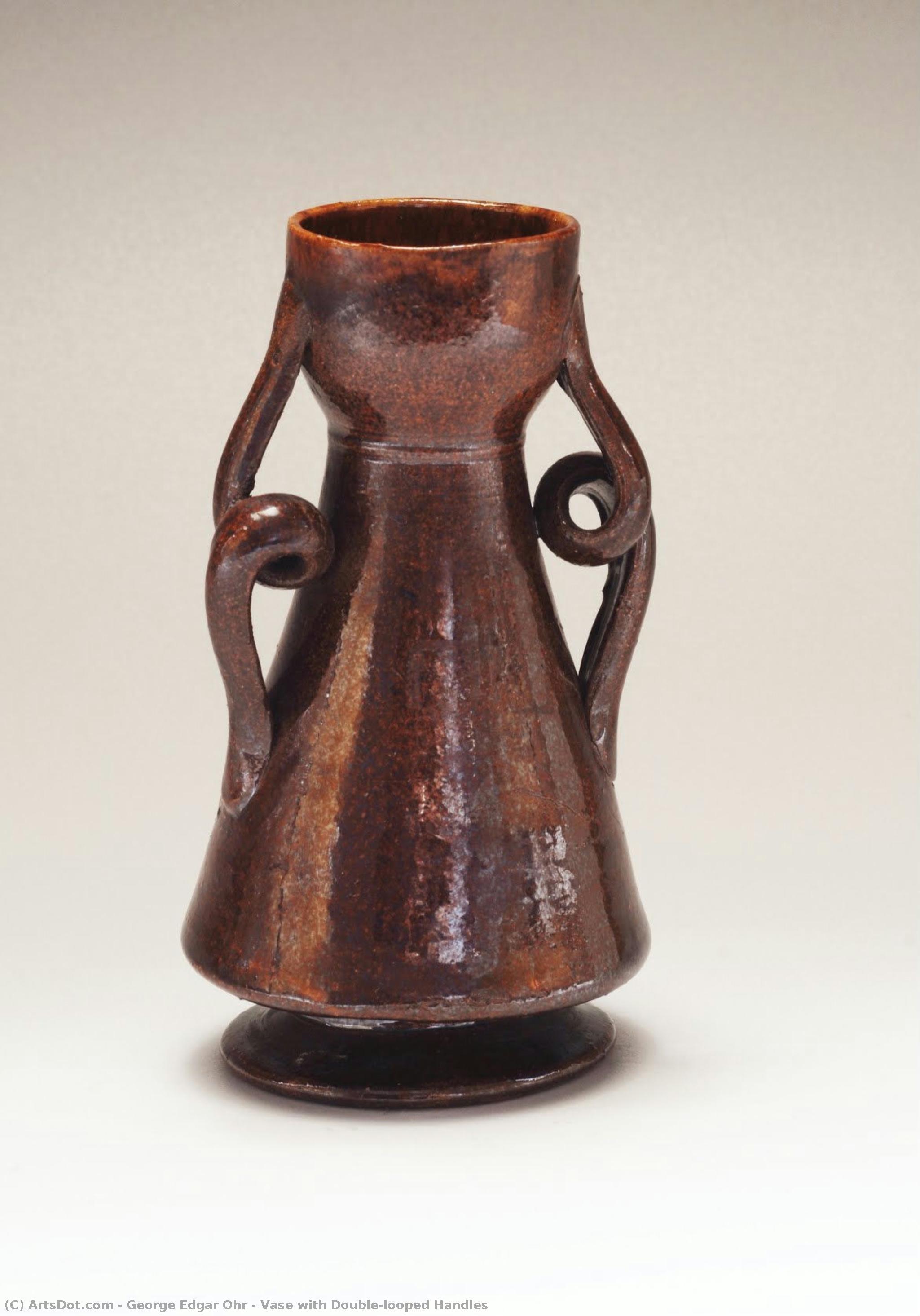 Vase With Double-looped Handles — Džordž Edgar Ohr