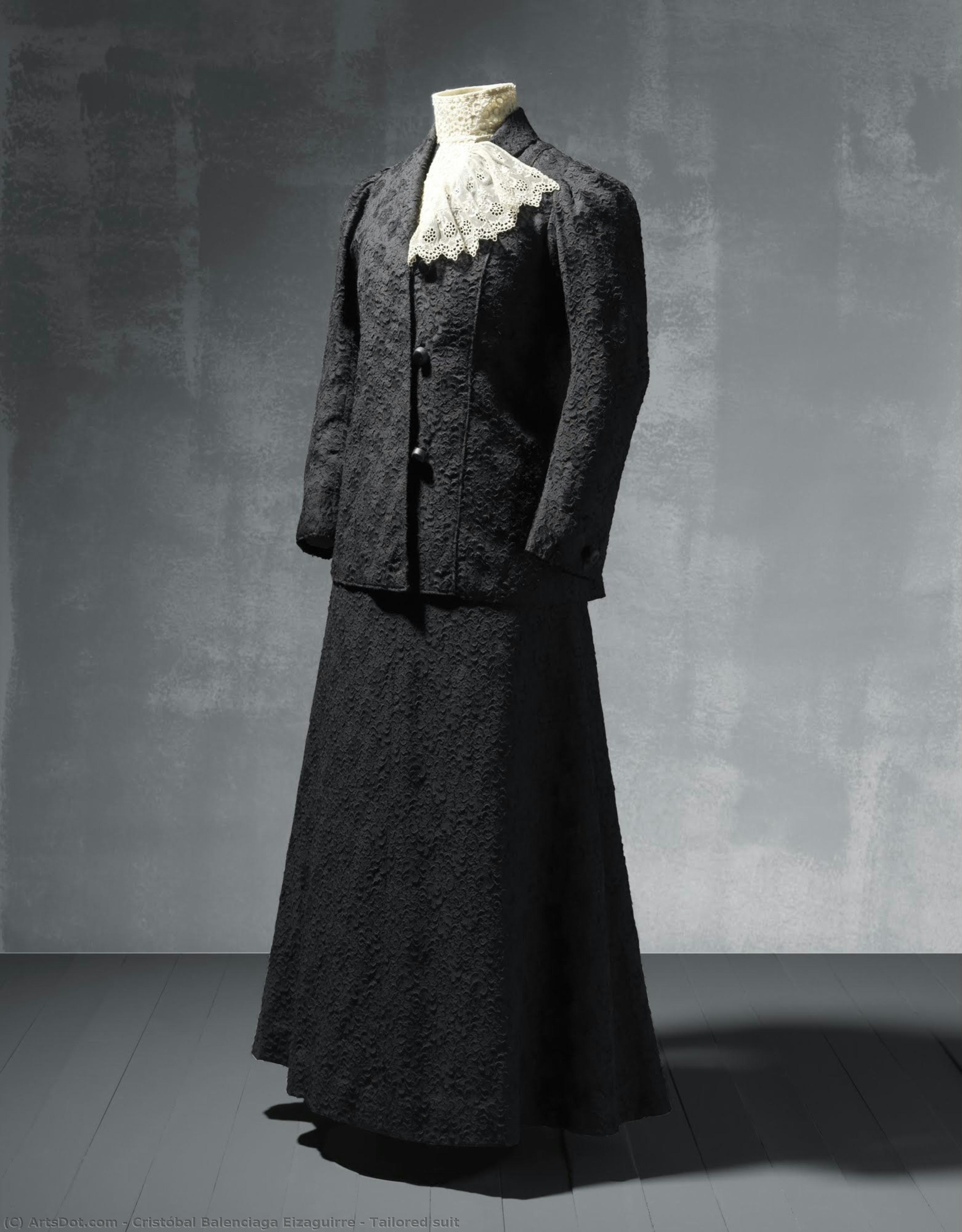Tailored Suit — Cristóbal Balenciaga Eizaguirre