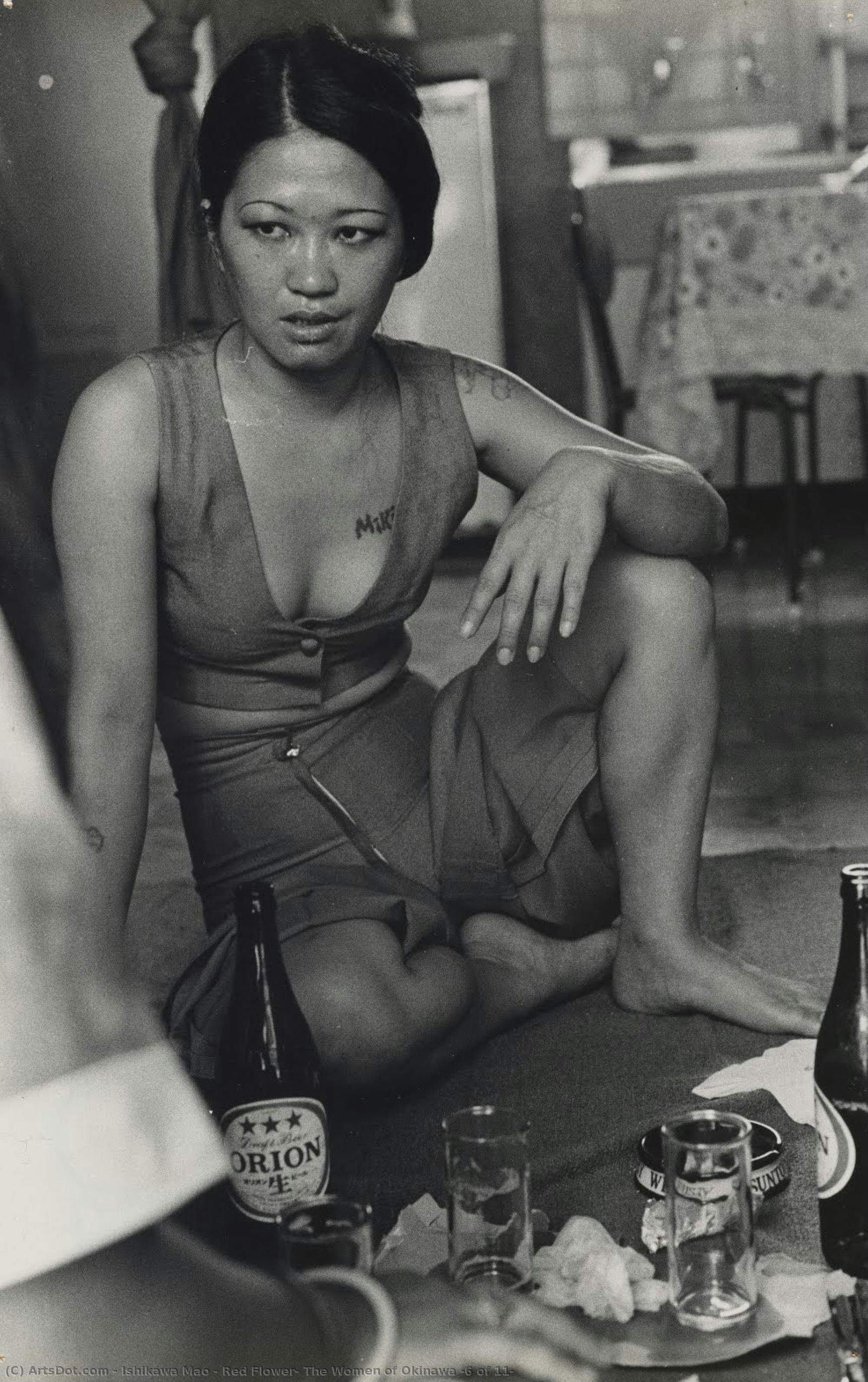 Red Flower: The Women Of Okinawa (6 Of 11) — Ishikawa Mao