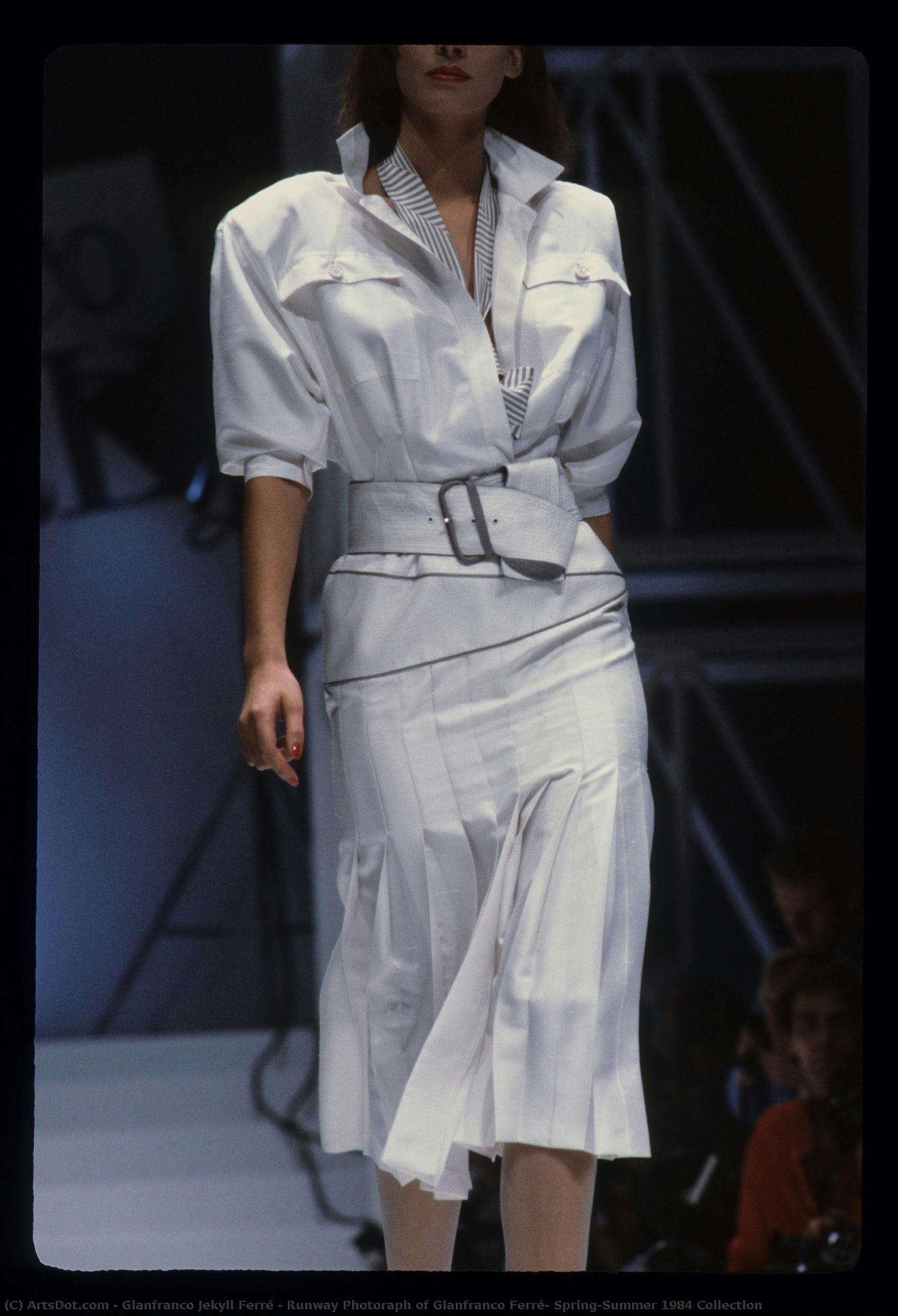 Runway Photoraph Of Gianfranco Ferré, Spring/summer 1984 Collection — Gianfranco Jekyll Ferré