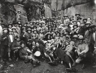 Fiesta Of The Guardia Civil, Sacsayhuaman, Cuzco — Martín Chambi