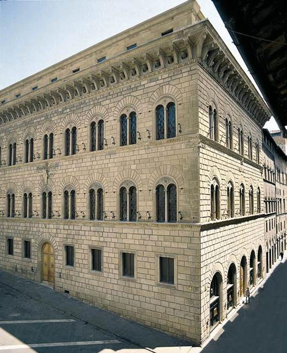 Façade — Giuliano Da Maiano