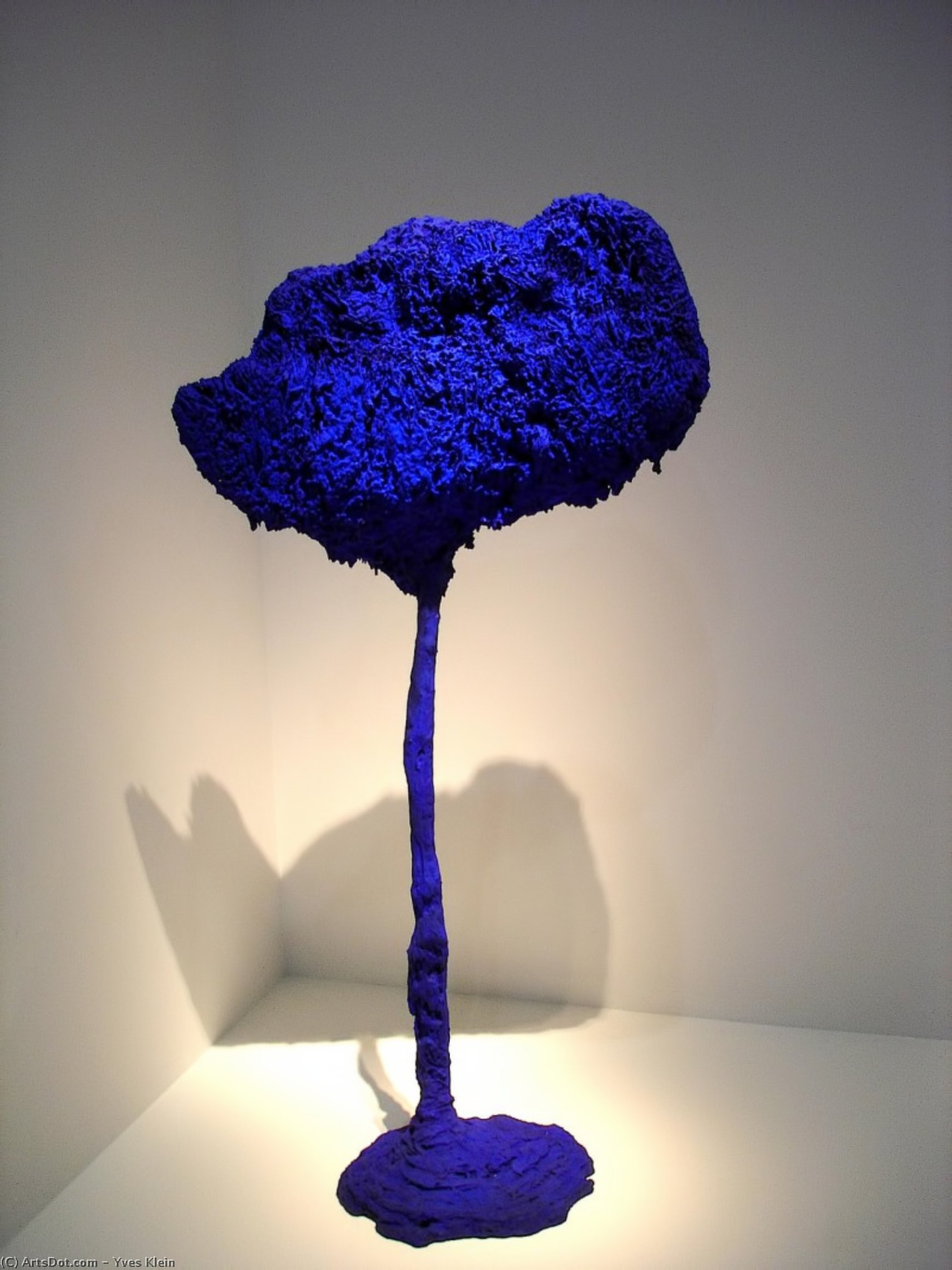 Tree, Large Blue Sponge — Ив Клејн