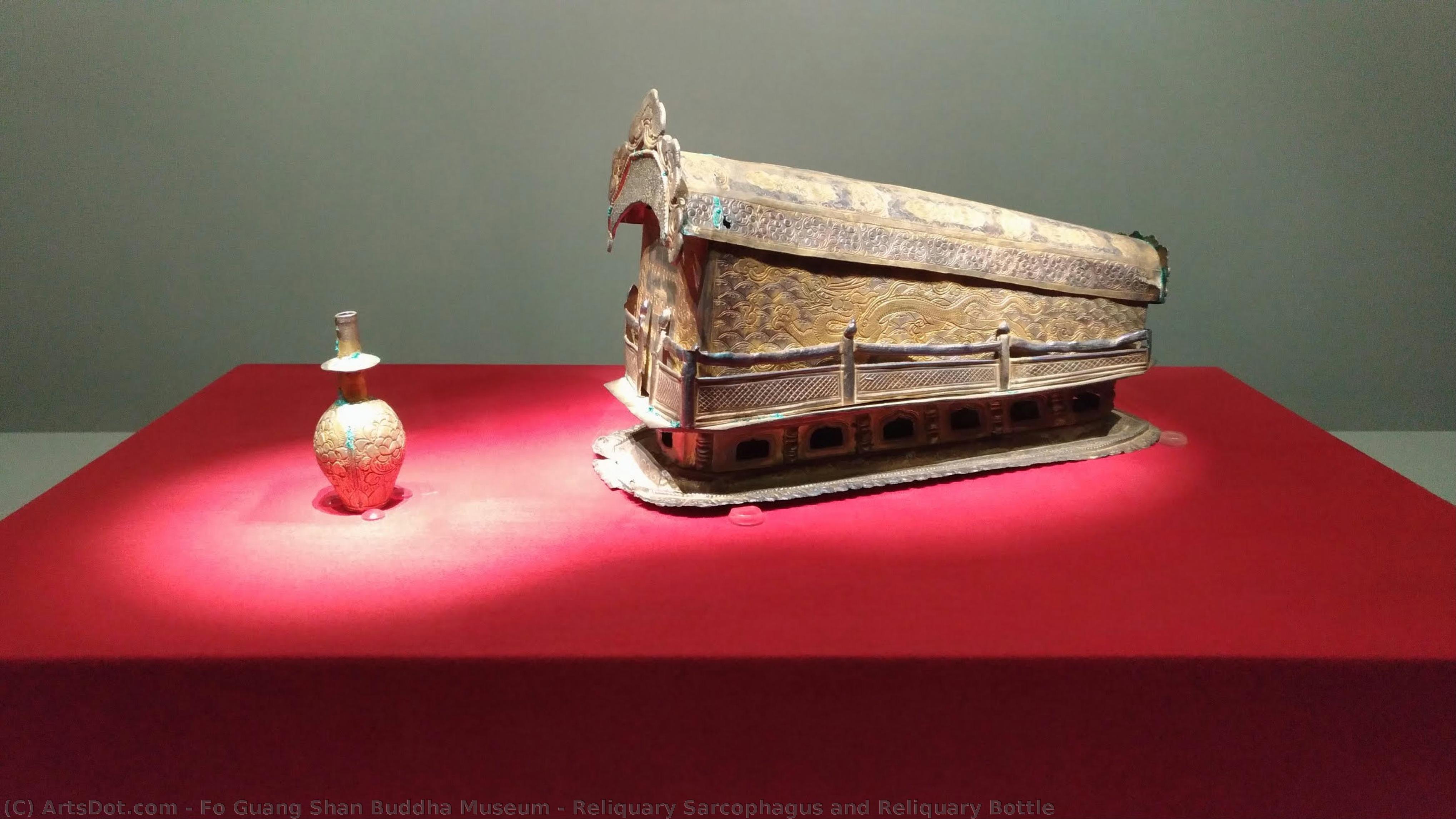 Reliquary Sarcophagus And Reliquary Bottle — Fo Guang Shan Buddha Museum