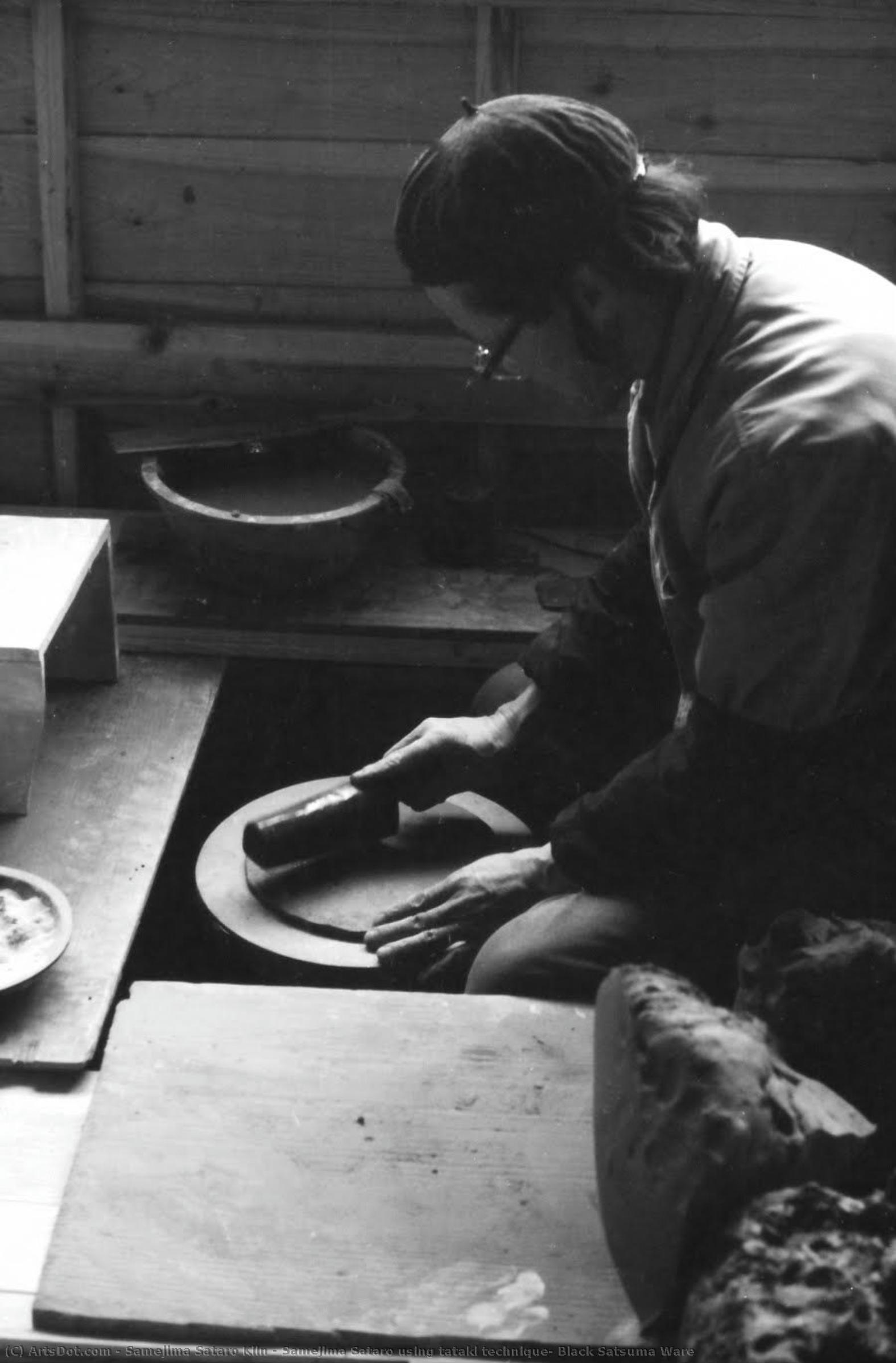 Samejima Sataro Using Tataki Technique, Black Satsuma Ware — Samejima Sataro Kiln