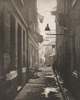 Close No. 80 High Street — Thomas Annan
