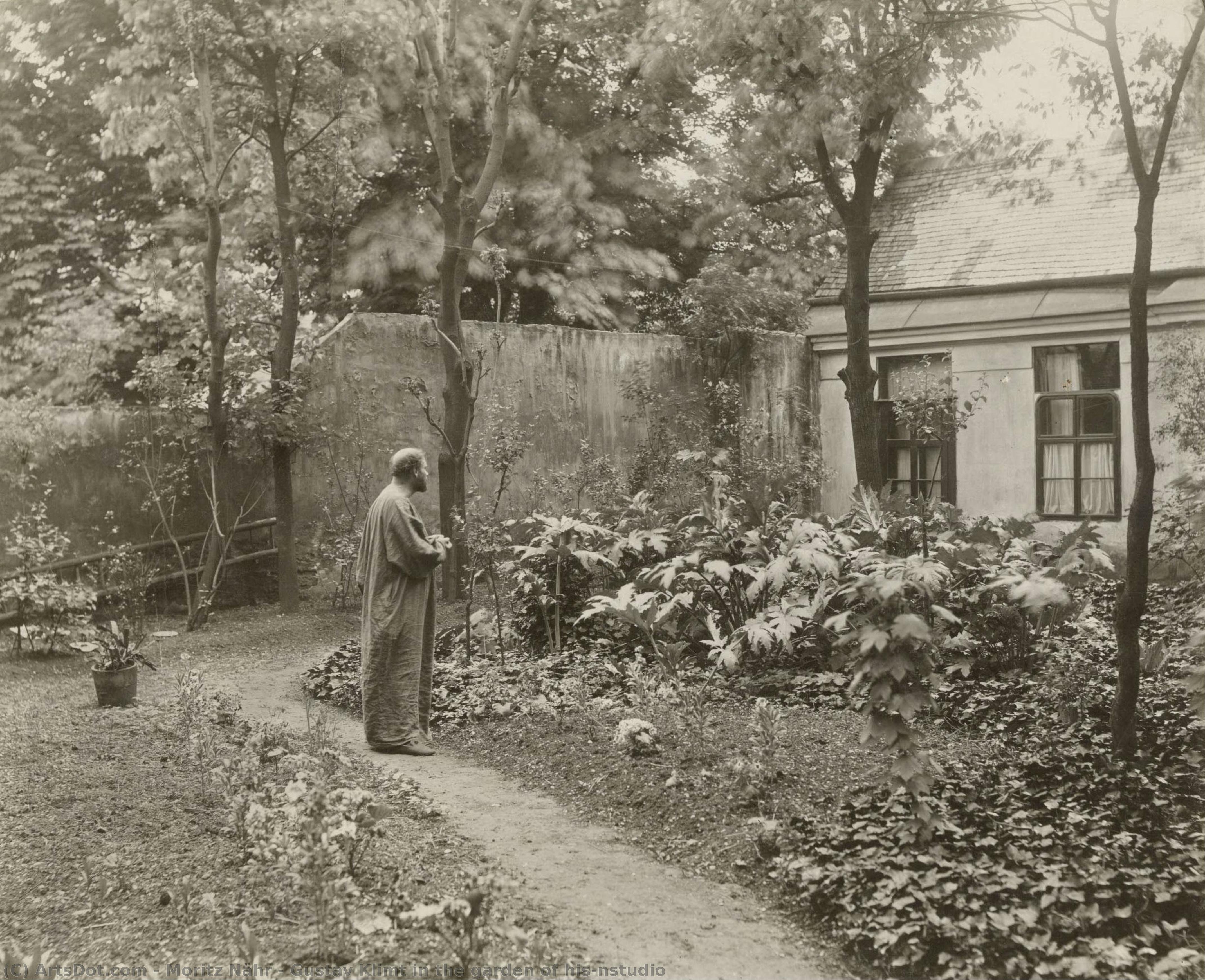 Gustav Klimt In The Garden Of His\nstudio — Moritz Nähr